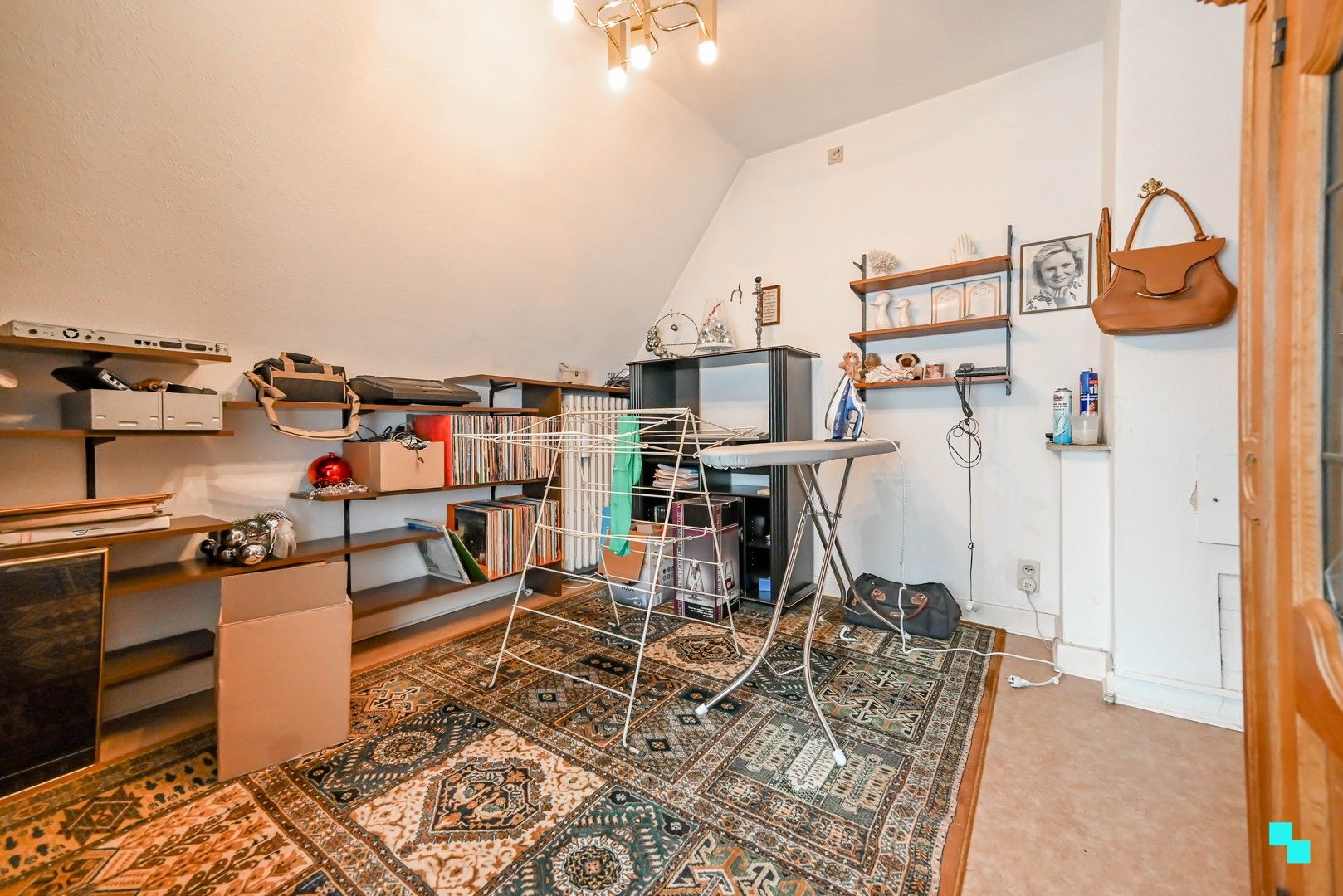 Charmante woning met prachtige tuin en drie slaapkamers te Izegem foto 17