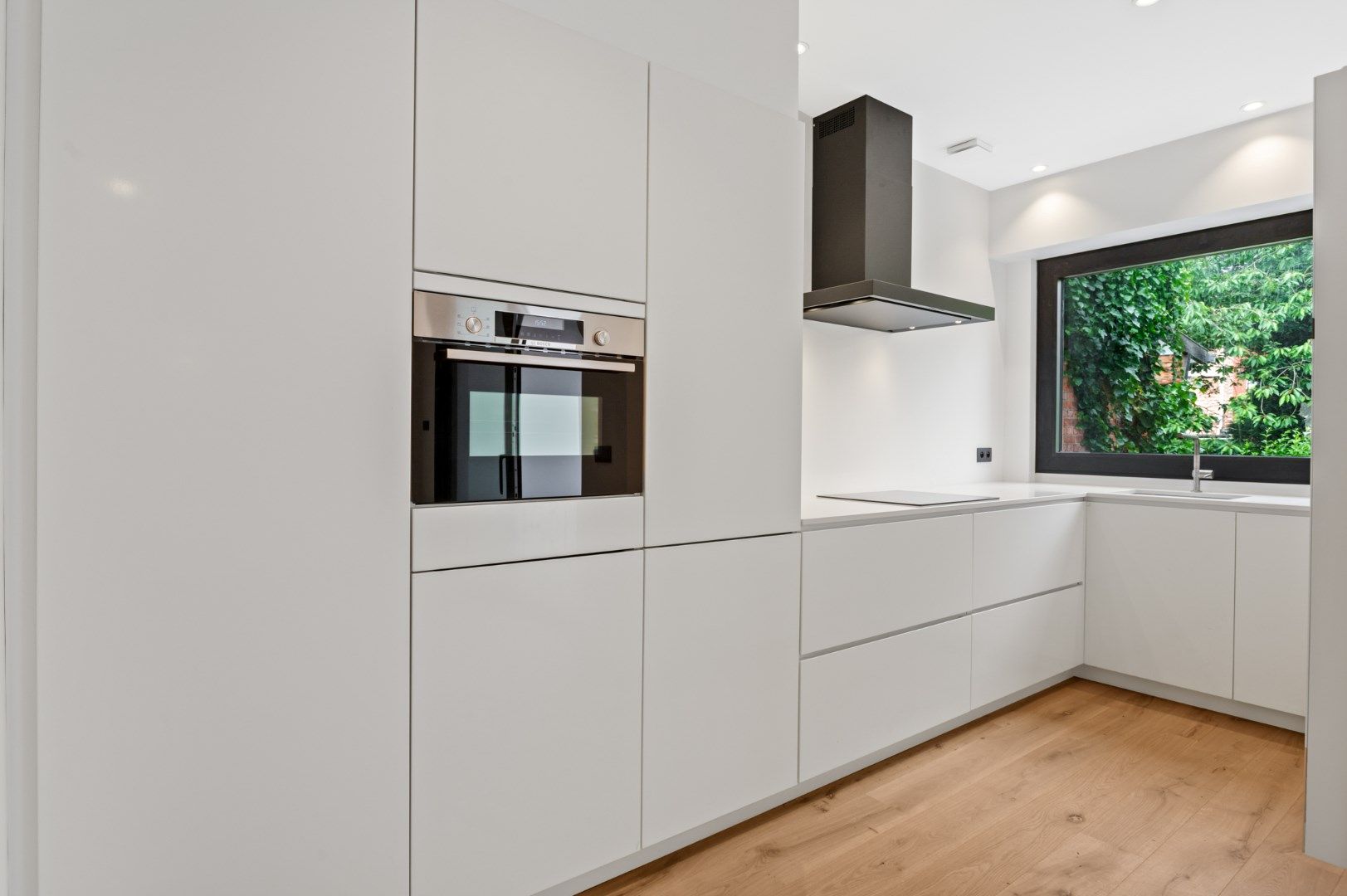 Stijlvol gerenoveerde woning met EPC label B te Hoboken! foto 6