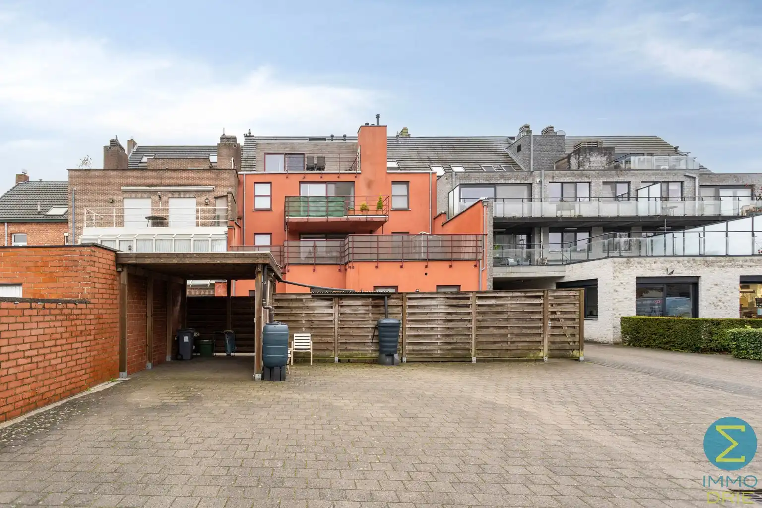 Gezellig dakappartement met 1 slaapkamer, terras en carport. foto 20