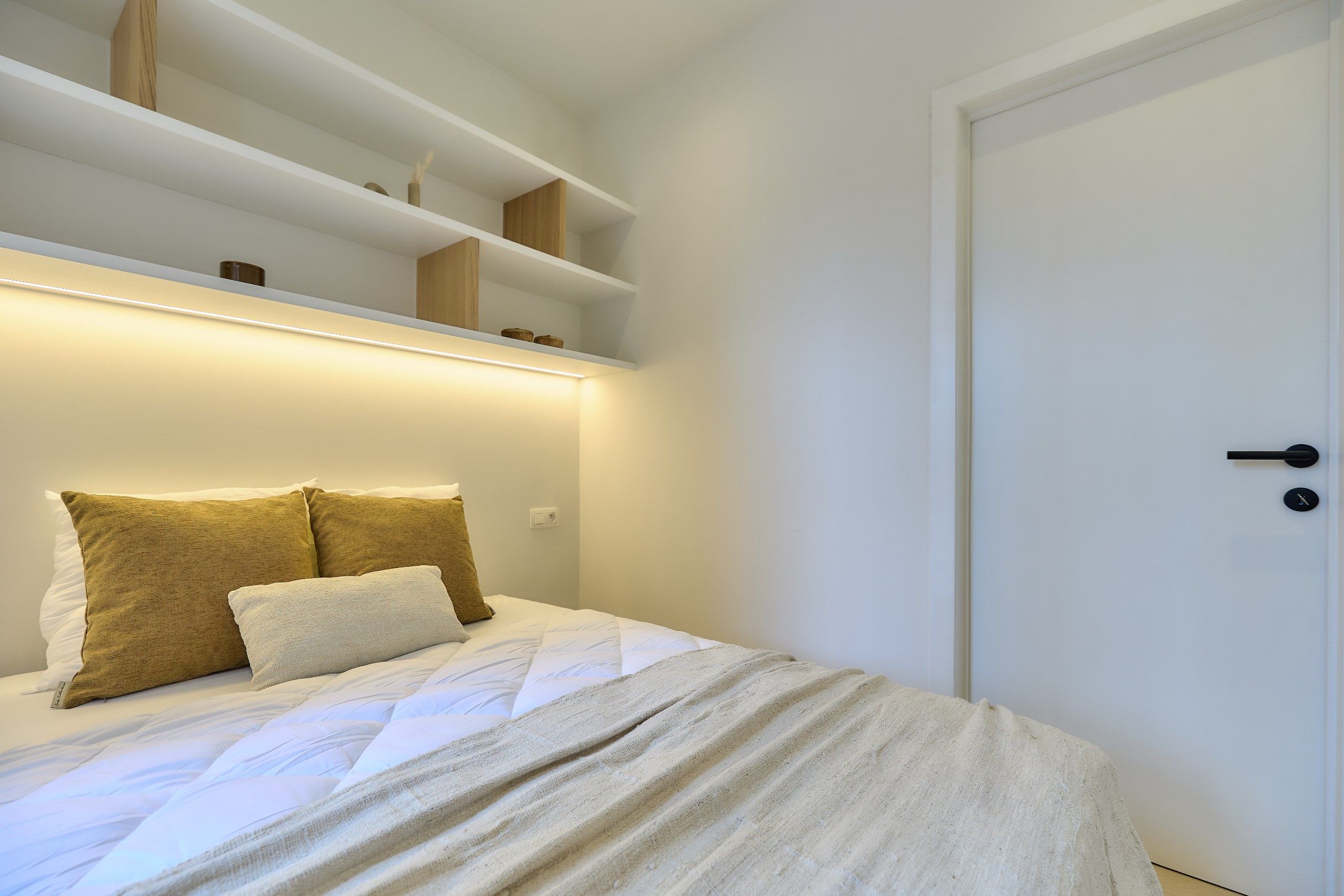 Ruim volledig gerenoveerd appartement met vier slaapkamers en zijdelings zeezicht. foto 18