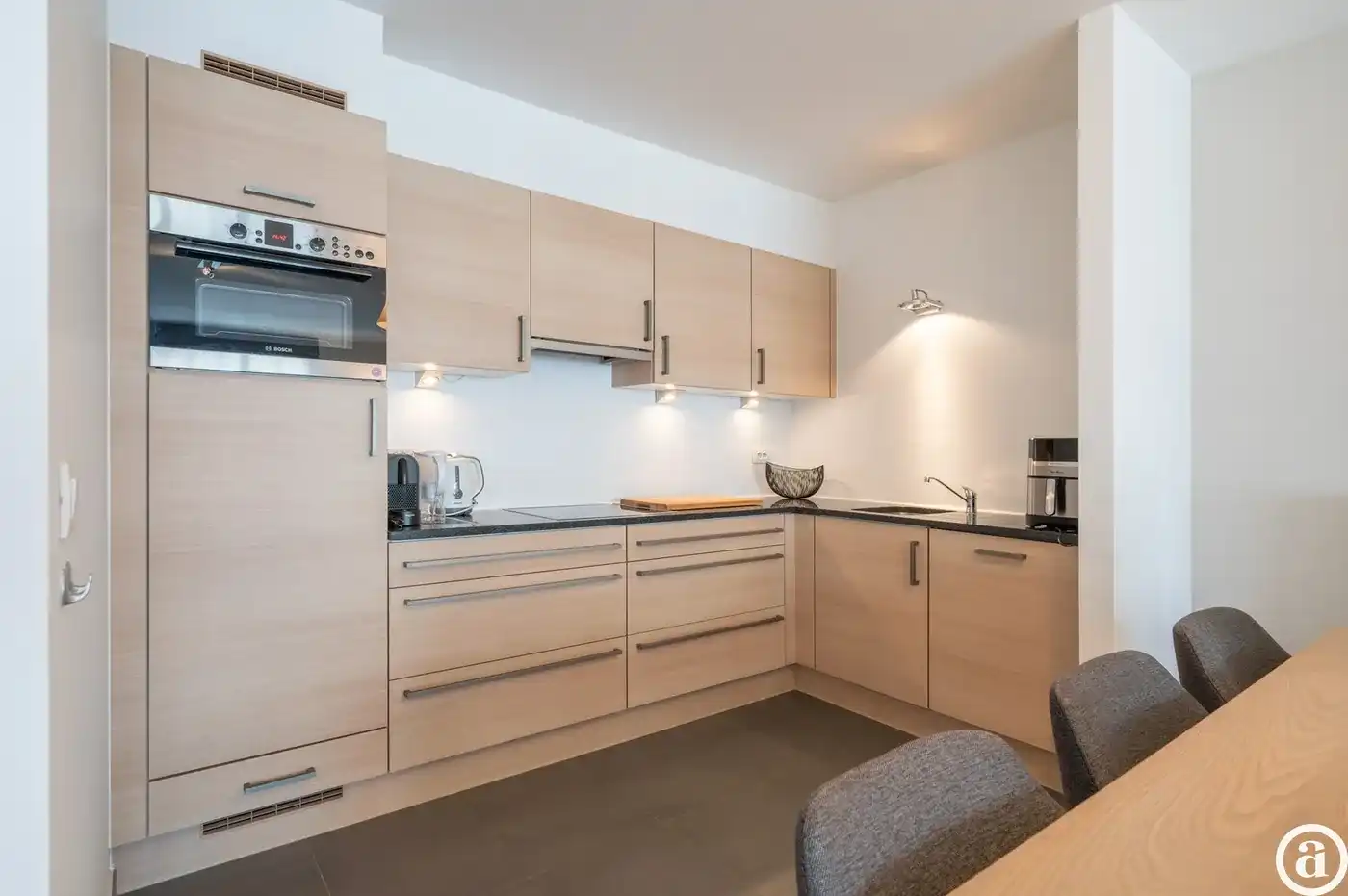 Ruim & instapklaar appartement met 3 slaapkamers [Zoutelaan] foto 9