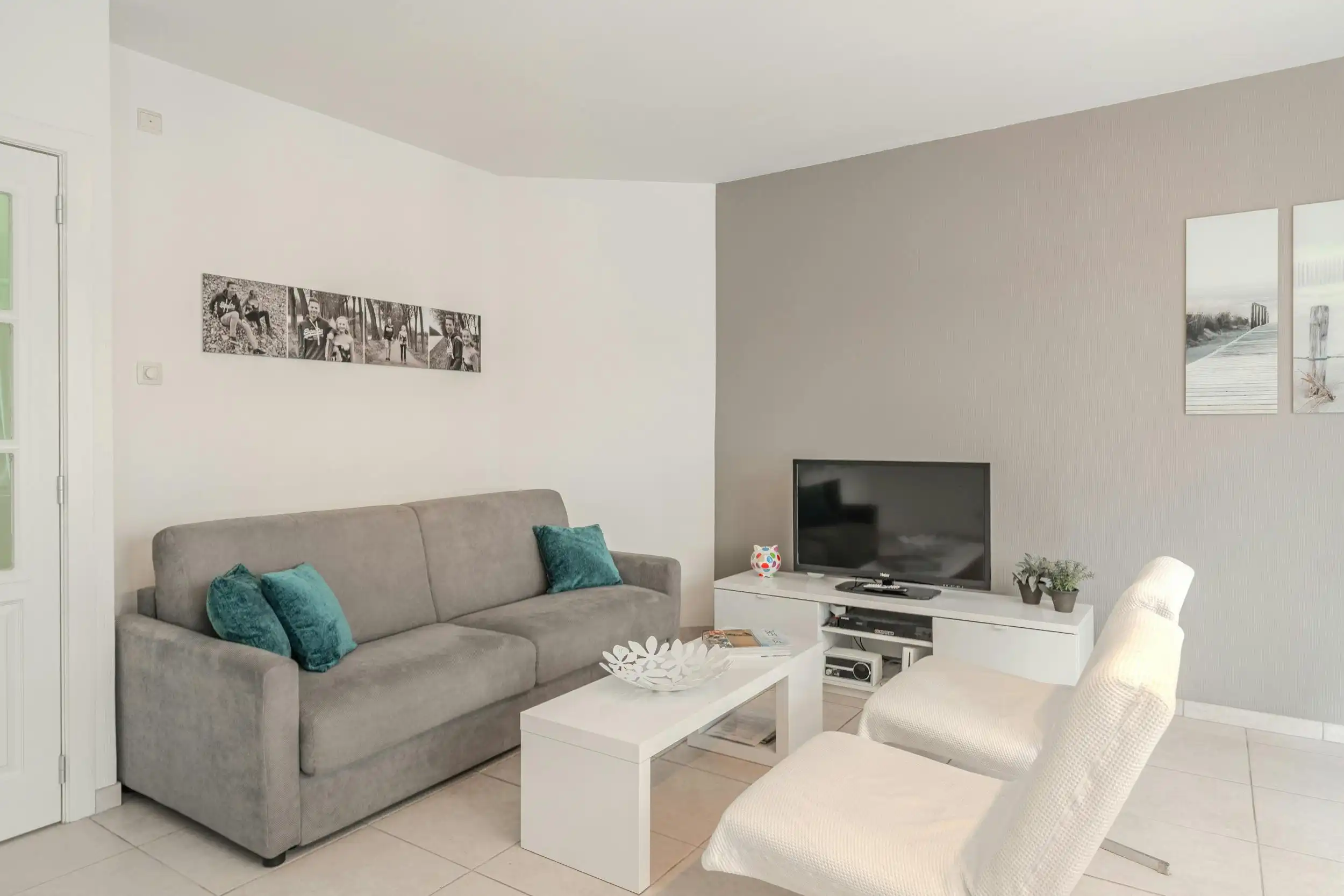 Verzorgd 2 slaapkamer appartement te koop te Oostende  foto 3