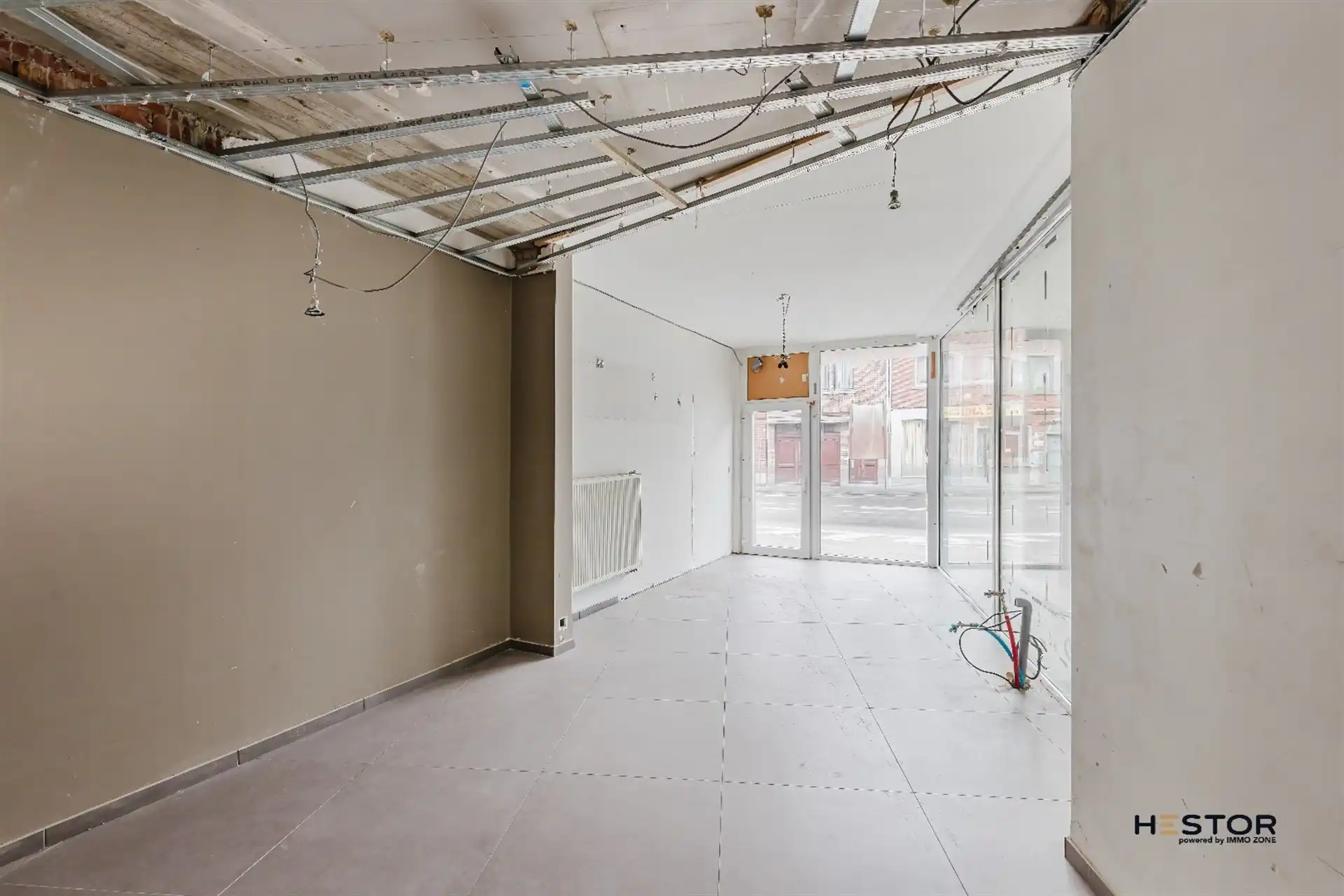 Te renoveren handelsruimte te Beveren foto 9