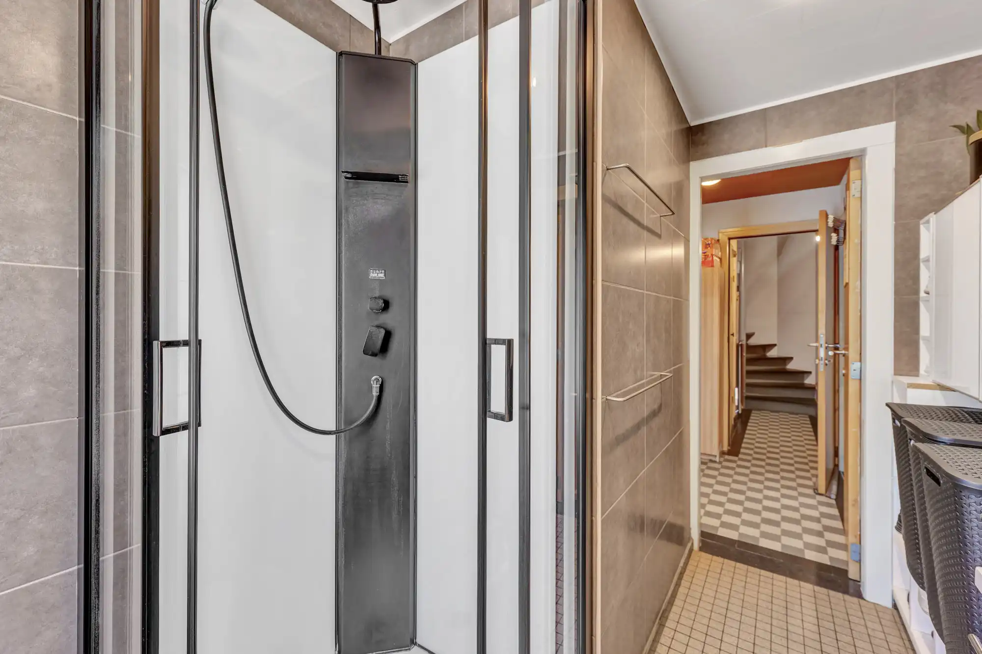 Ruime woning met garage, atelier nabij centrum foto 5