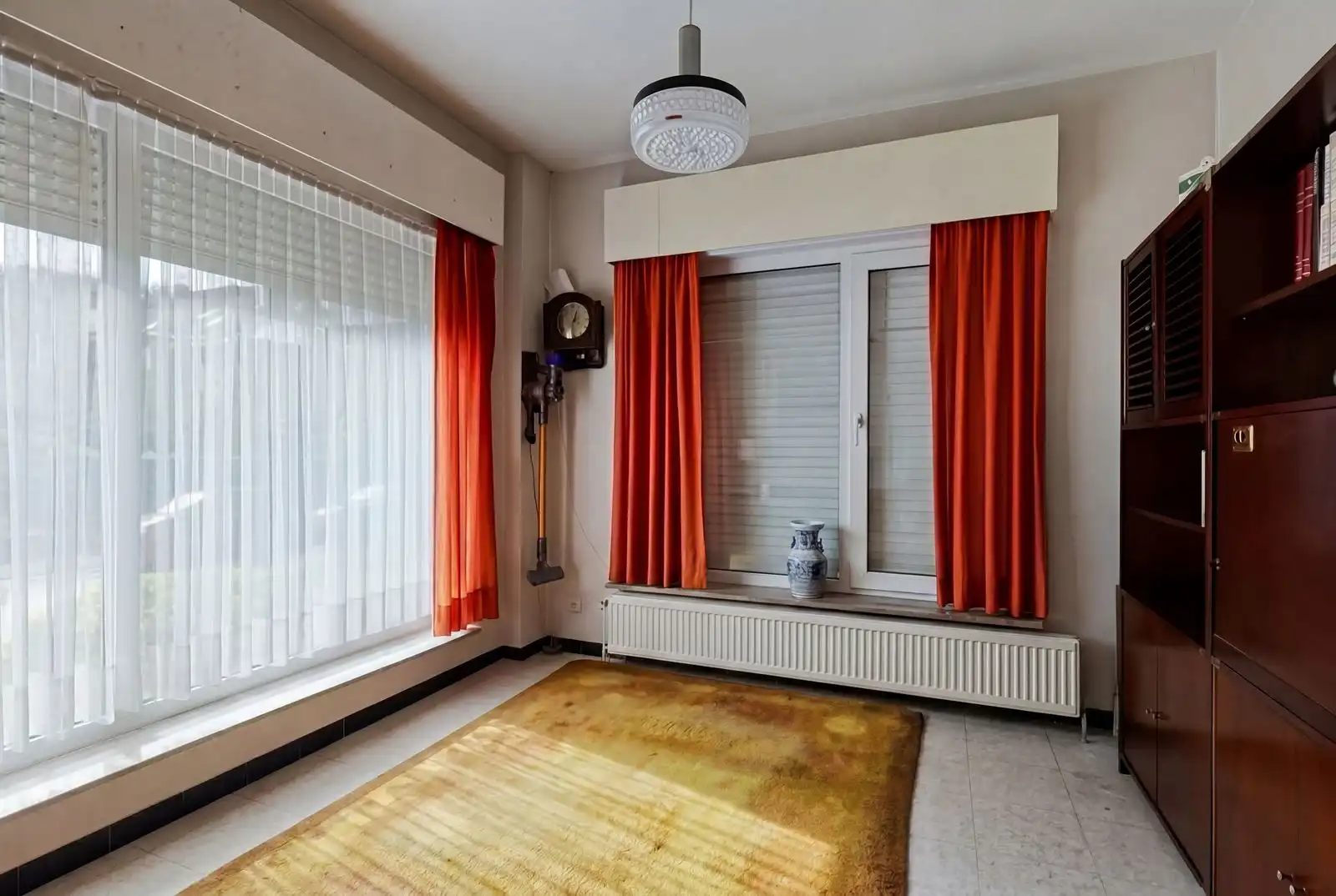 Charmante lichtrijke woning (251m²) met 4 slaapkamers op een uitstekende locatie te Buizingen  foto 11