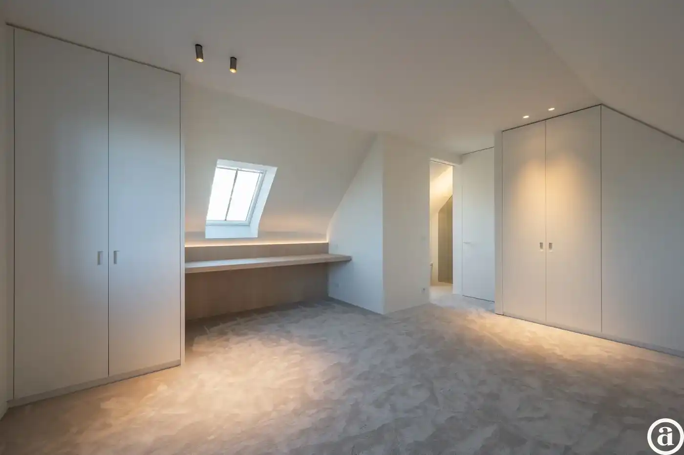 Instapklare nieuwbouwvilla met 5 slaapkamers en zuidgerichte tuin.  foto 35