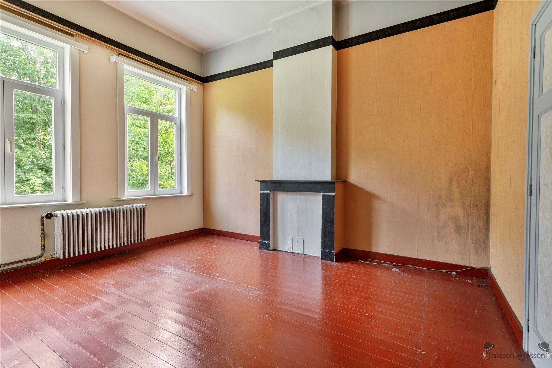 Uniek te renoveren herenhuis met 6 slaapkamers te Leopoldsburg centrum foto 12