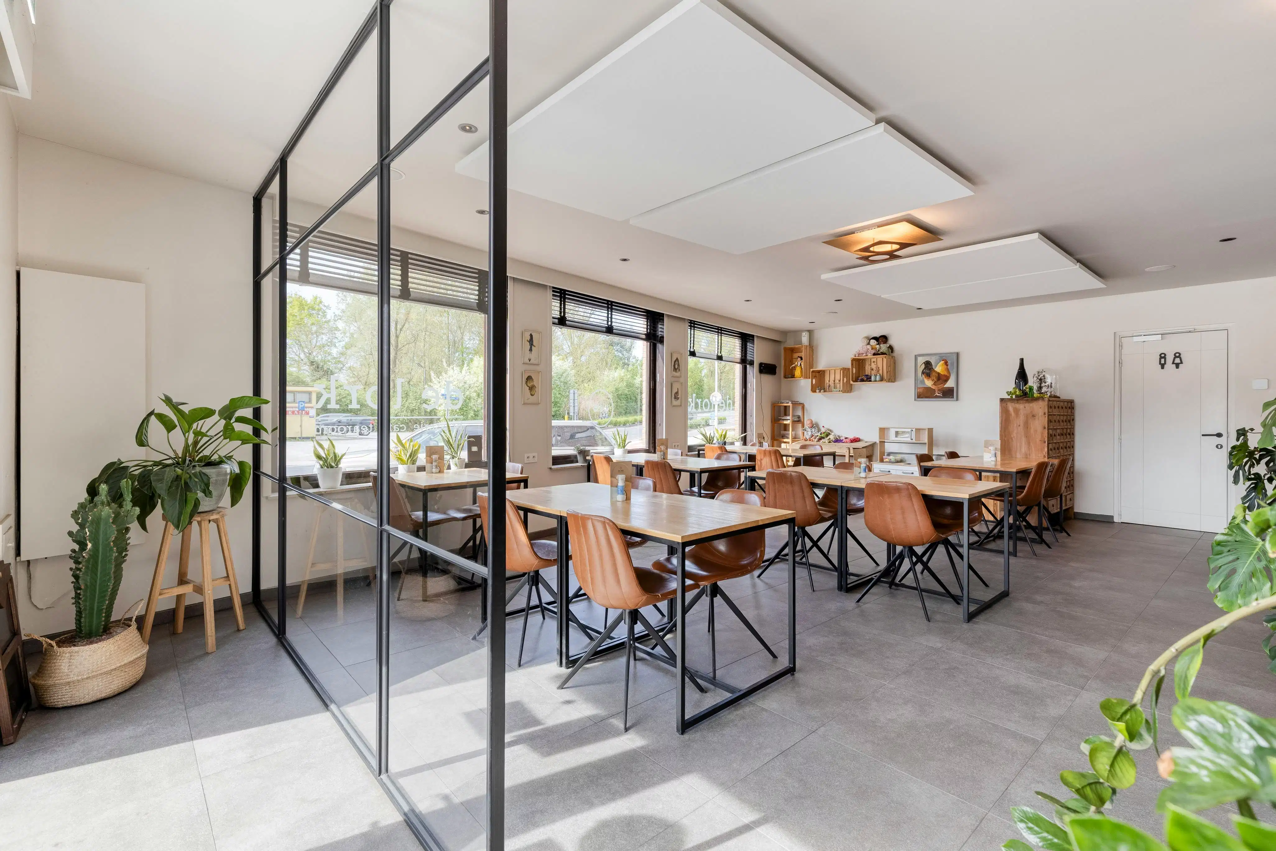 Handelspand met woonst te koop in centrum Landegem foto 4