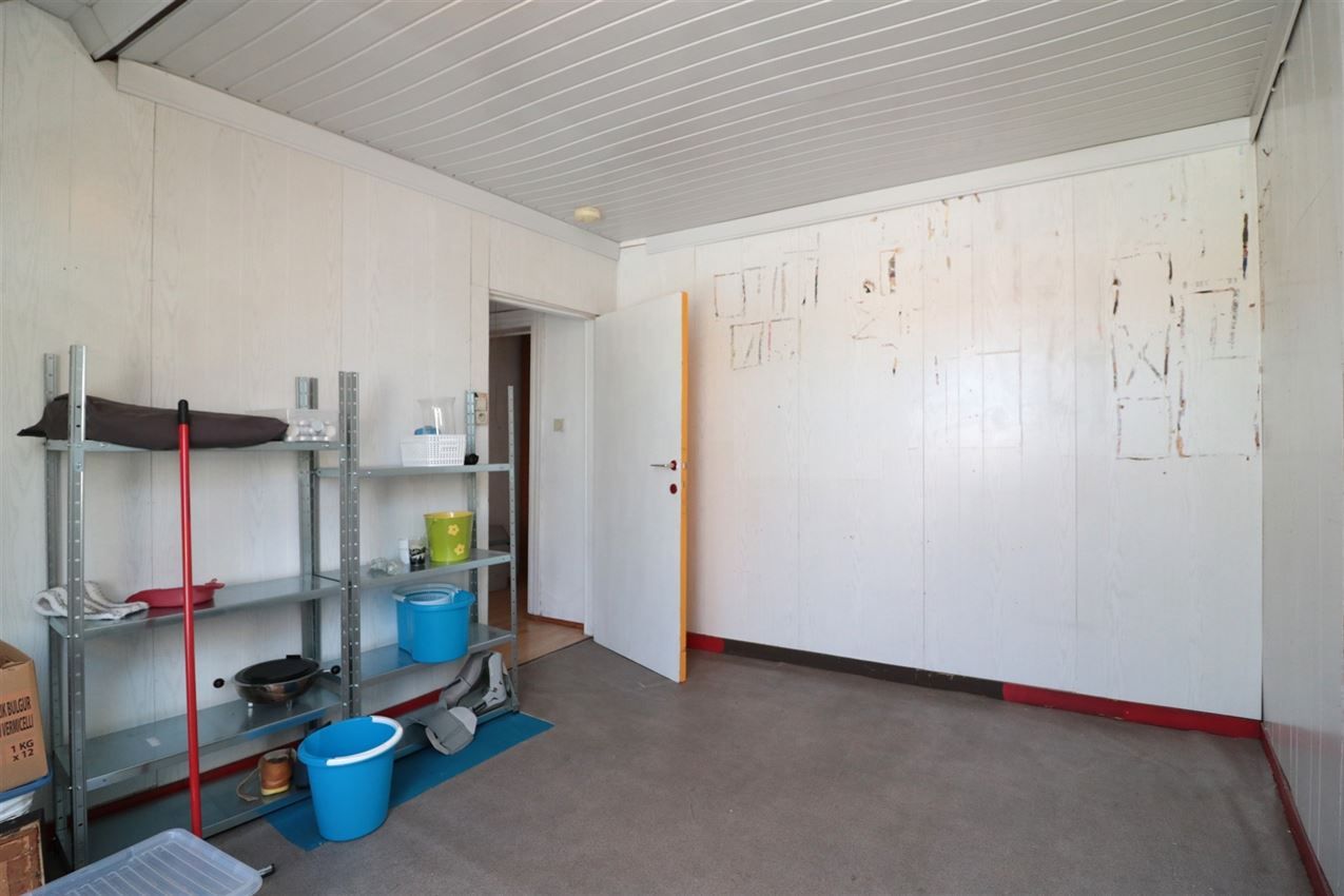 omgeving station en ziekenhuis, stadstuin, label D, neogotische stijl foto 51