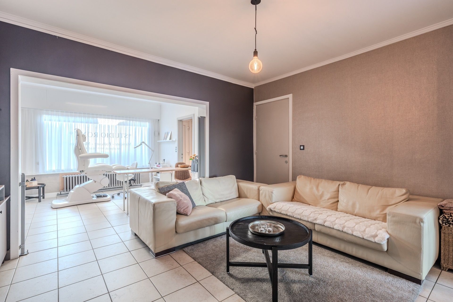 Ruime gezinswoning met garage en tuin in het rustige Pervijze. foto 2