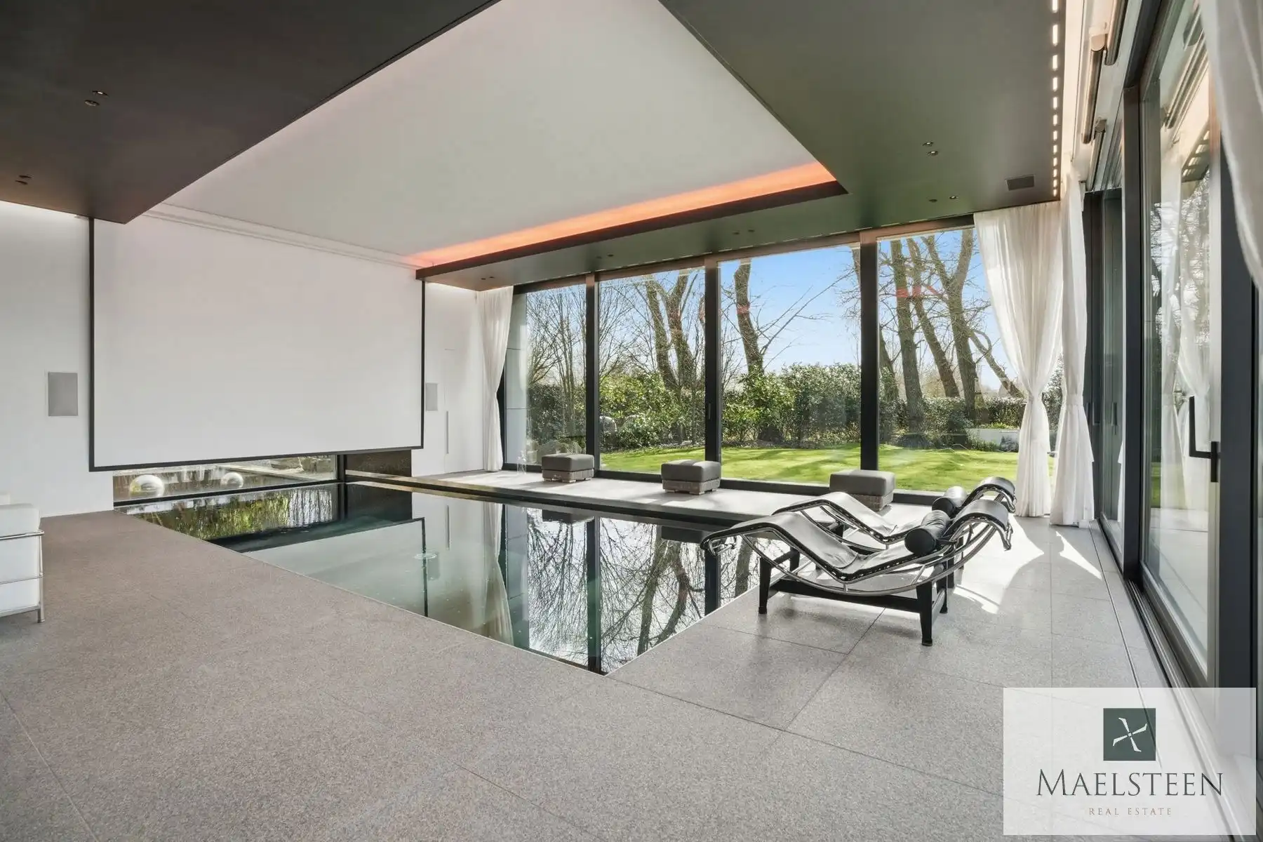 Villa met binnenzwembad op 2.045 m² Sint-Idesbald (Koksijde) foto 23