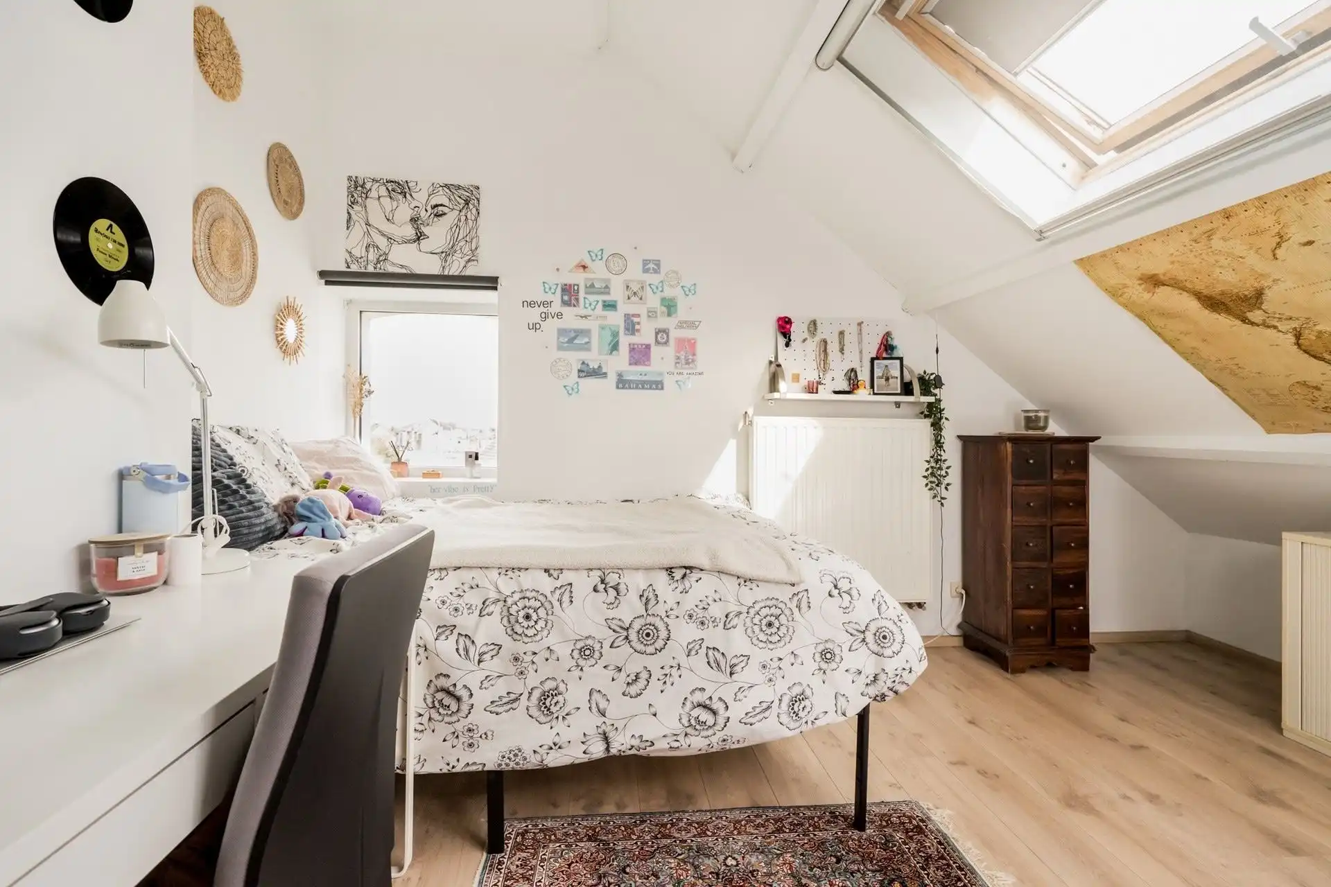 Ruime gezinswoning met karakter en prachtige tuin! foto 19