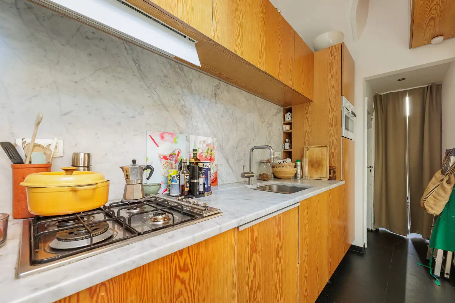 Charmante burgerwoning met patio in hartje Zurenborg foto 6