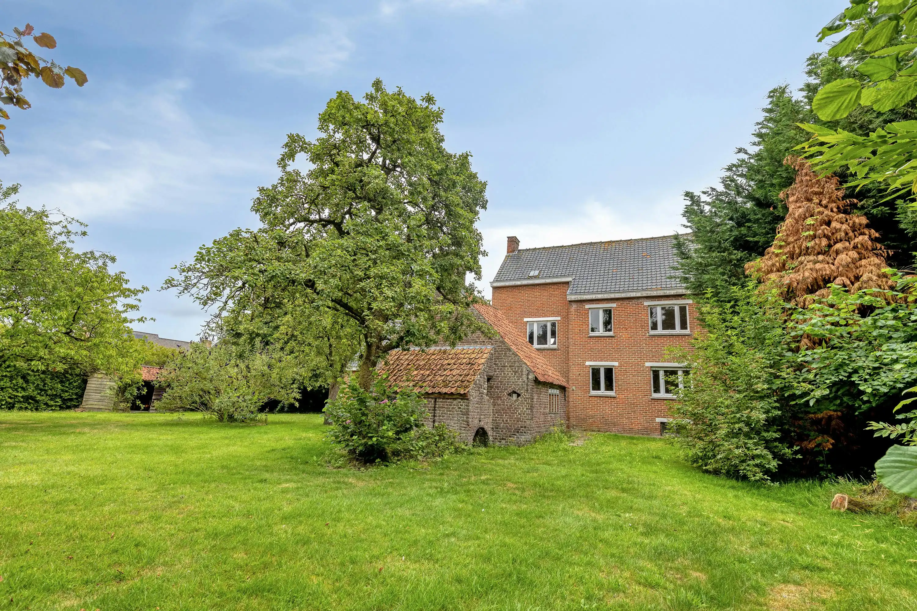 Te renoveren villa te Hertsberge foto 18