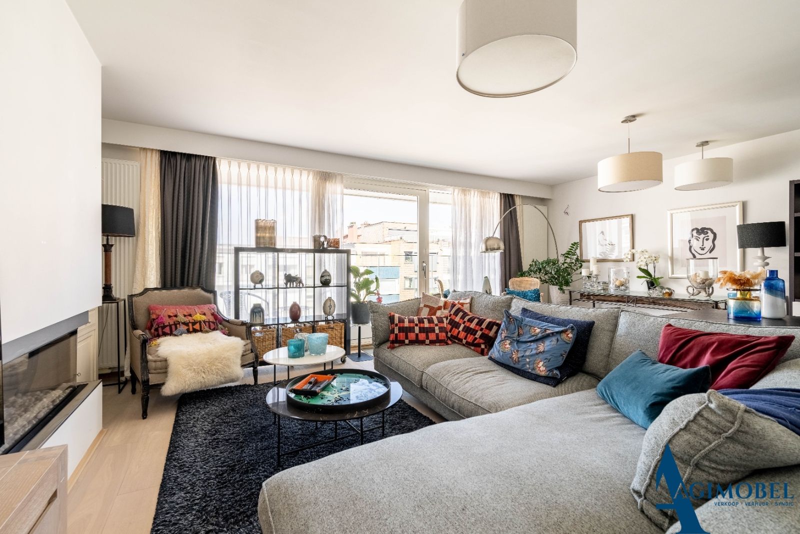Stijlvol 2-slaapkamer appartement met royale gevelbreedte van 6,75 m, pal op de Lippenslaan. foto 3