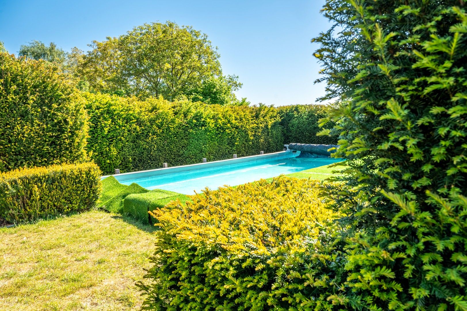 Energie efficiënte open bebouwing met grote tuin foto 10