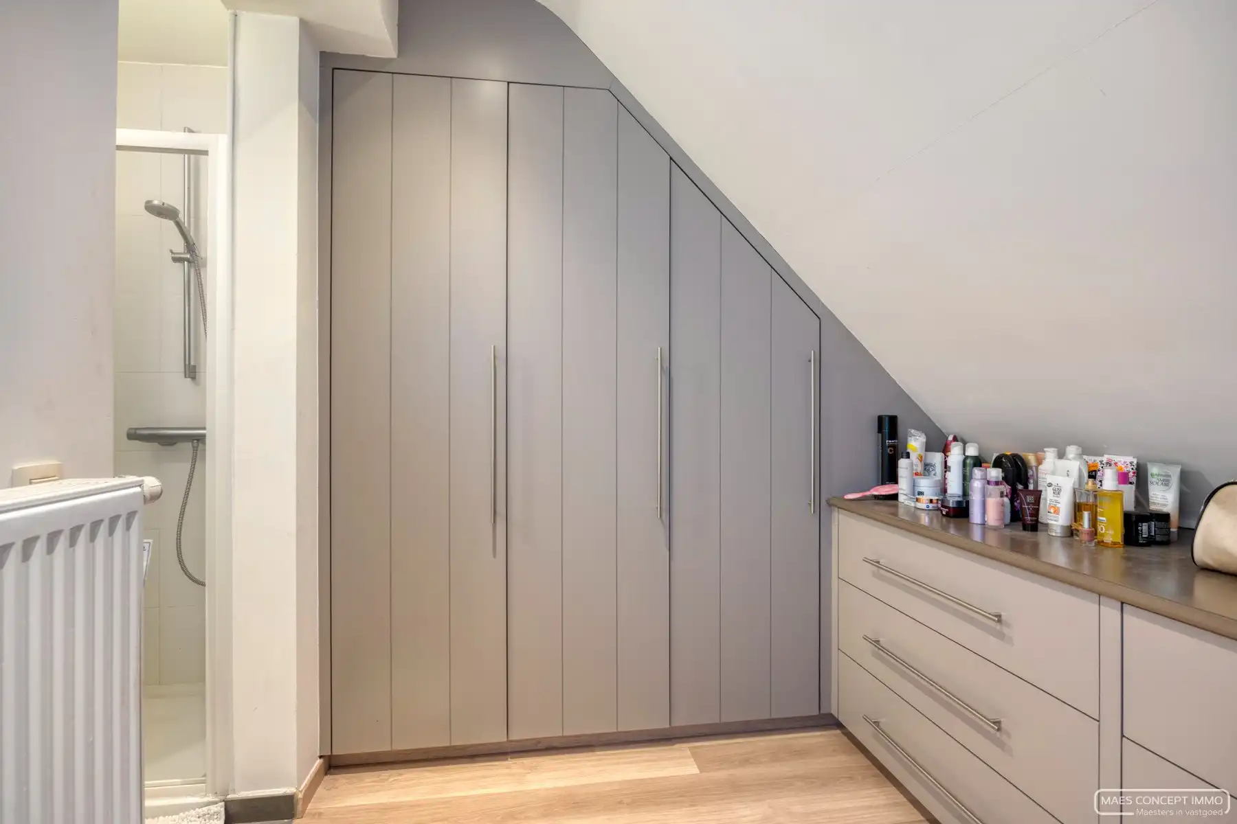 Duplex appartement te koop in Ingooigem met 2 slk, 2 badkamers en garage foto 8