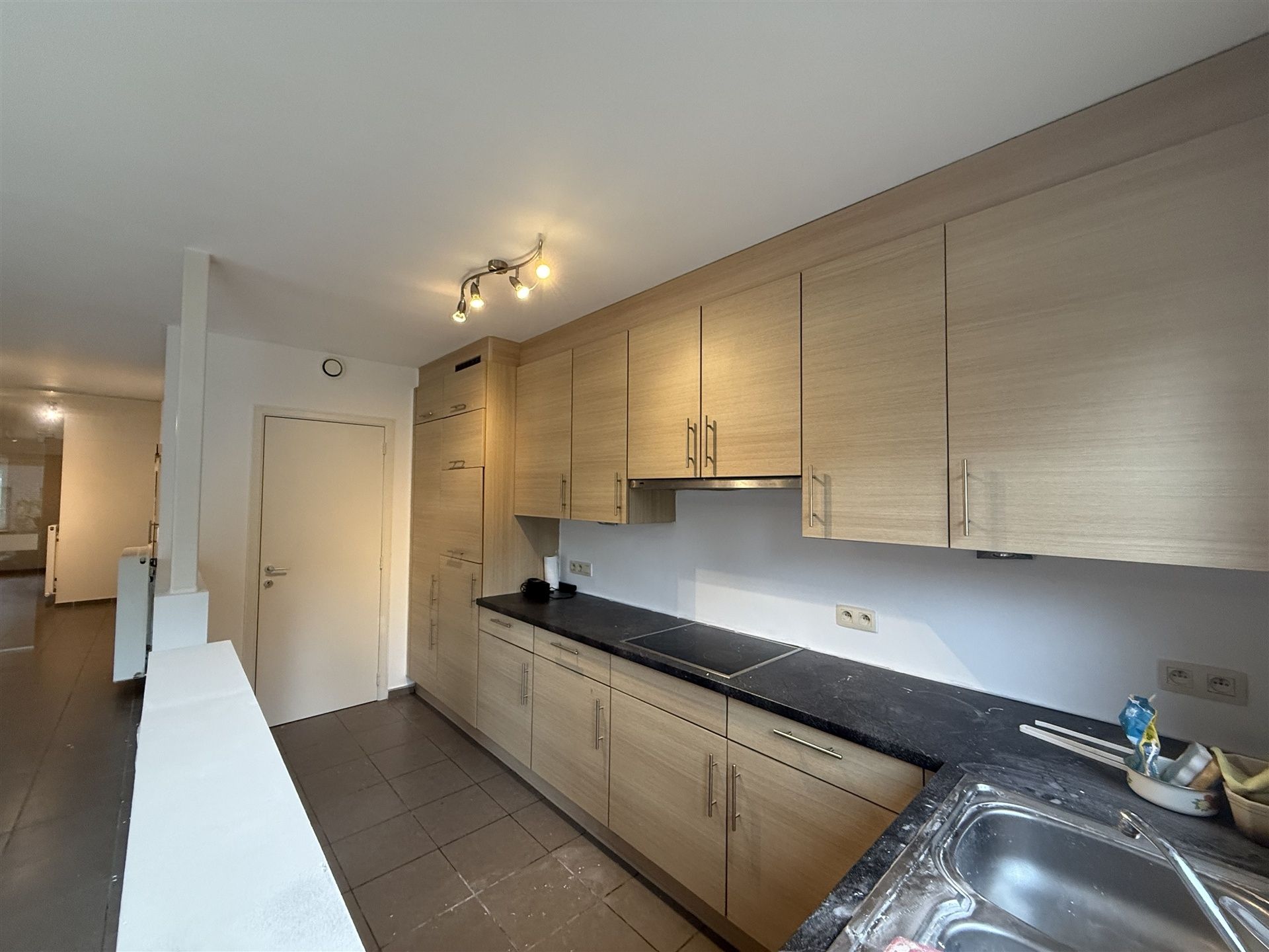 BEZOEKEN VOLZET: Gelijkvloersappartement met twee slaapkamers foto 6