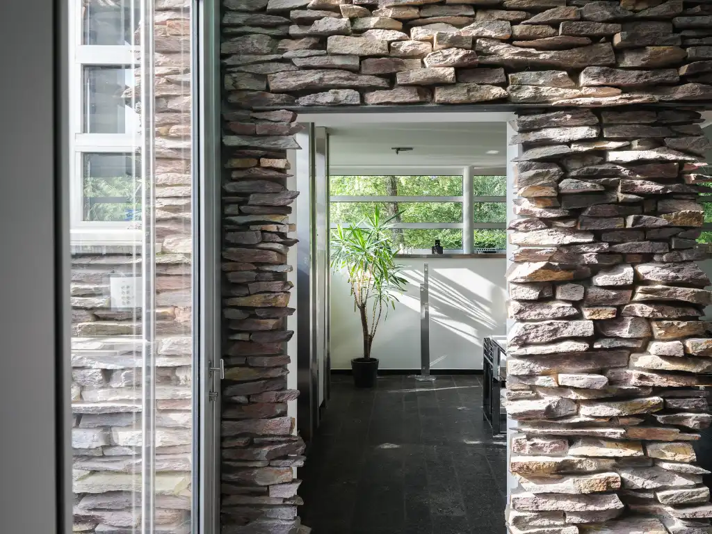 Vrijstaande architectenwoning (bvo 444 m²) op de grens met natuurpark Overmeers foto 4