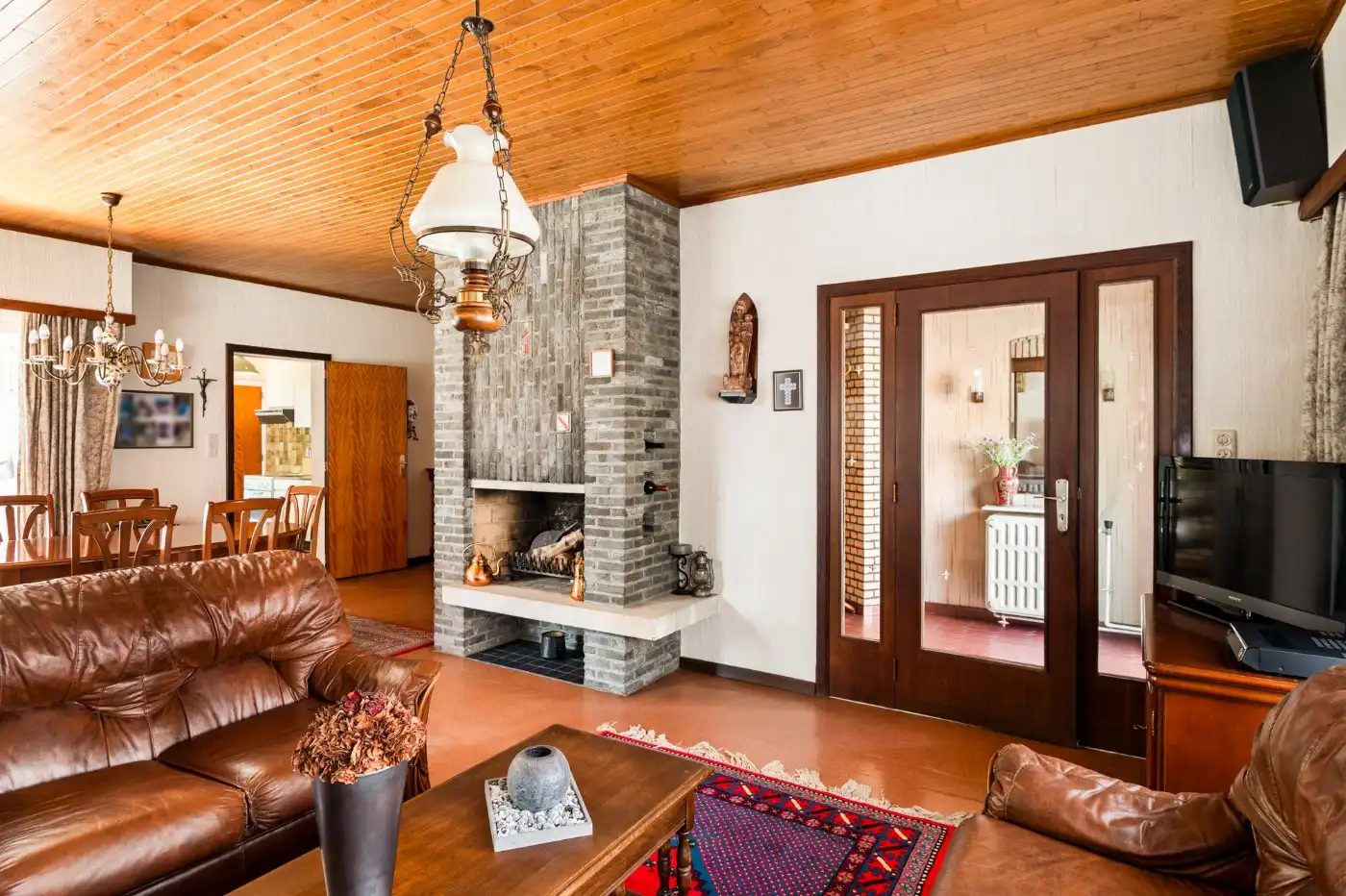 Te renoveren woning met 3 slpk., garage en tuintje foto 6