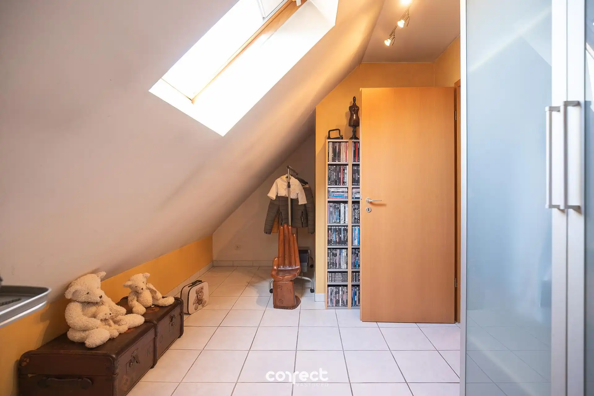 Opbrengsteigendom (brutorendement ± 5%) te Bredene. foto 7