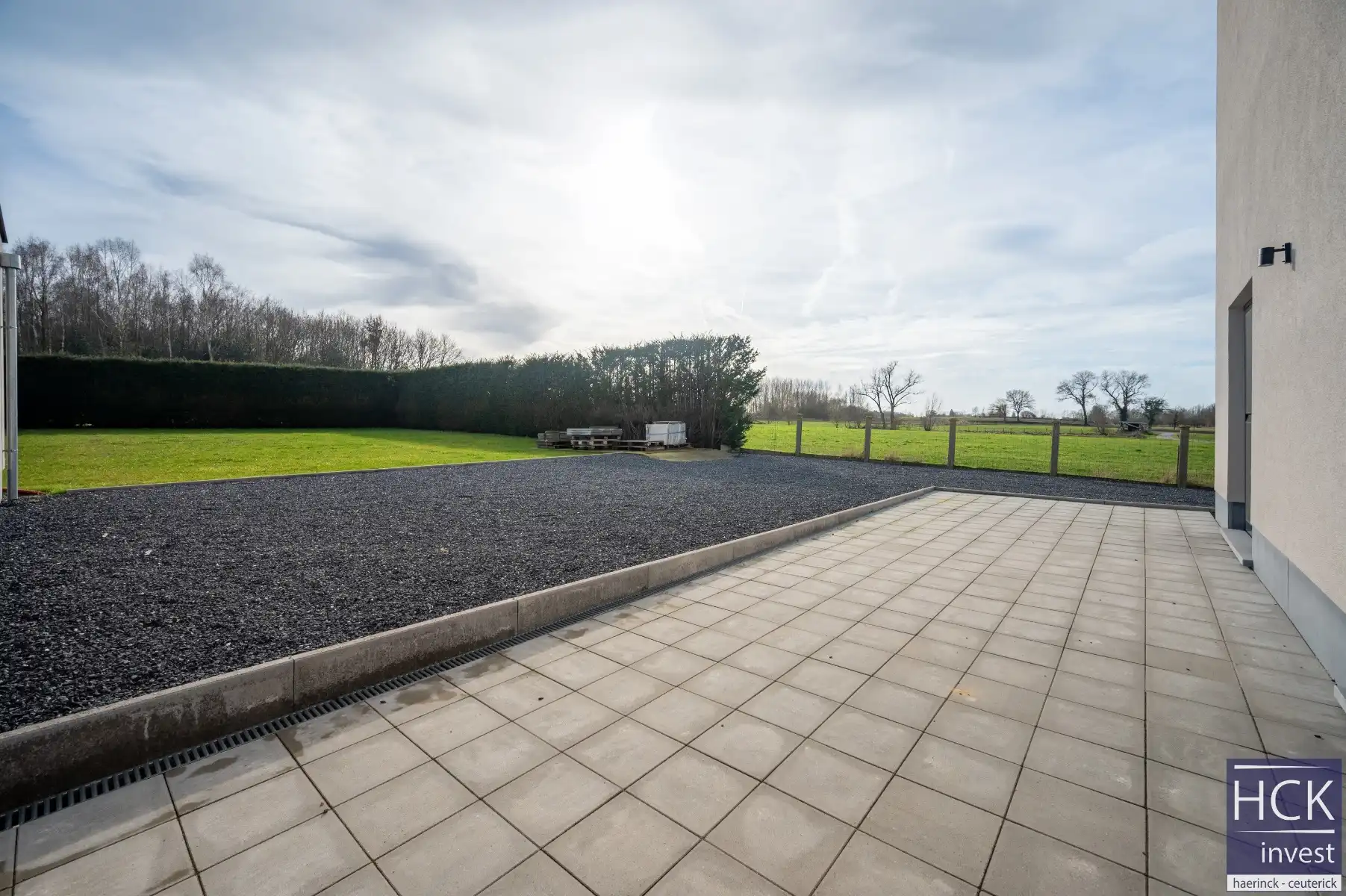 KRUISHOUTEM - Zeer gunstig gelegen luxueuze woning op 1.026 m² foto 8