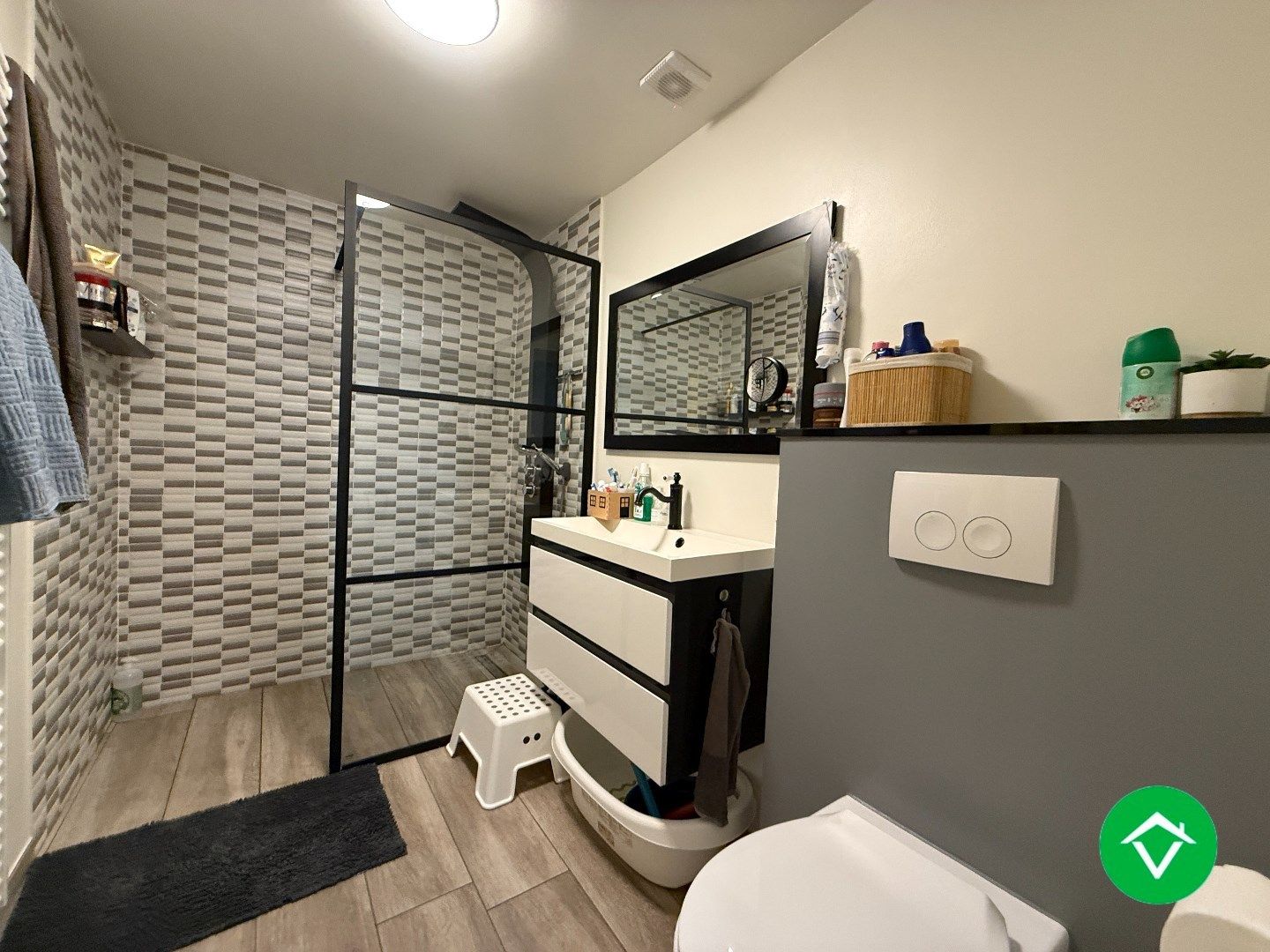 Prachtig gerenoveerde woning met 3 slaapkamers en tuin te Roeselare - vrij vanaf 1/04/2026. foto 12