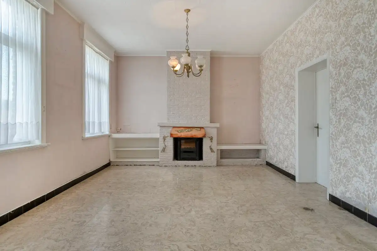 Te renoveren hoeve met landbouwgrond te koop in Wervik!  foto 5