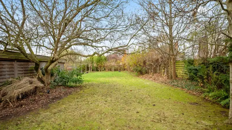 Ruime woning van 256m² op 10 are 32 ca foto 36