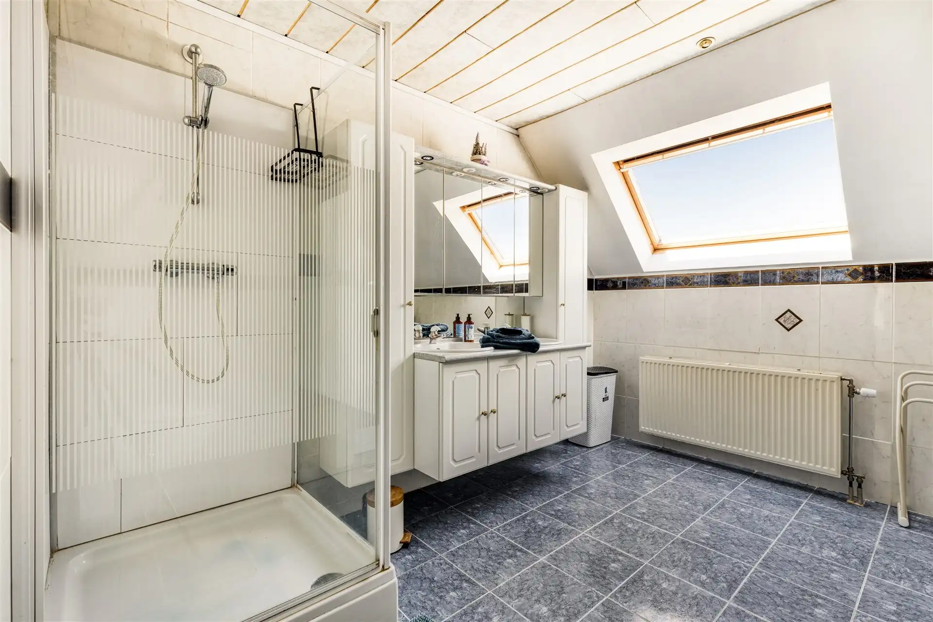 Exclusief gelegen villa op 3.970 m² in Sint-Lievens-Houtem foto 17