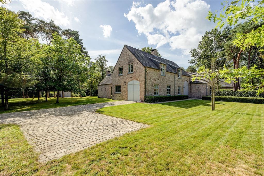 Exclusieve villa met prachtige lichtinval in het rustige Koningshof  foto 21