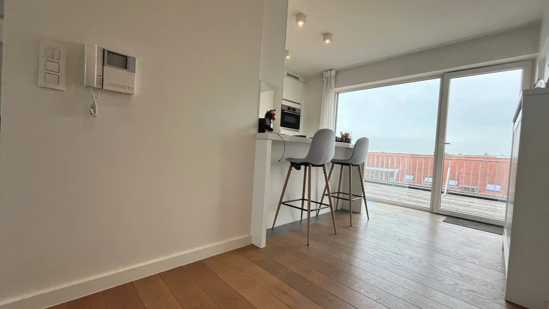 Groot appartement van 96m² met 95 m² terras foto 19