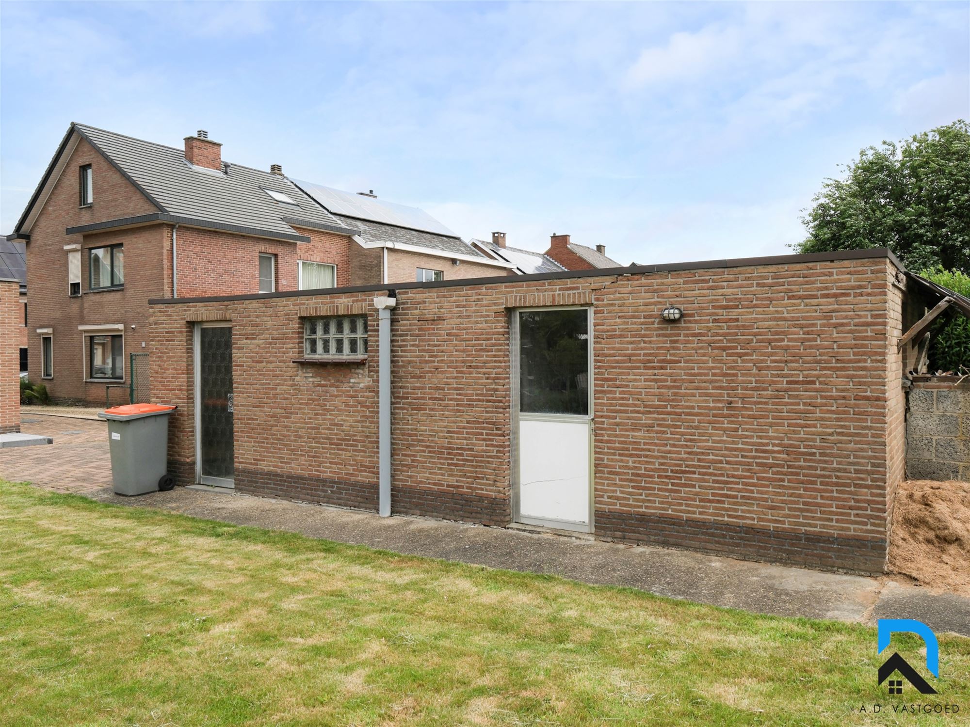 Ruime woning met 4 slaapkamers in het groen foto 30