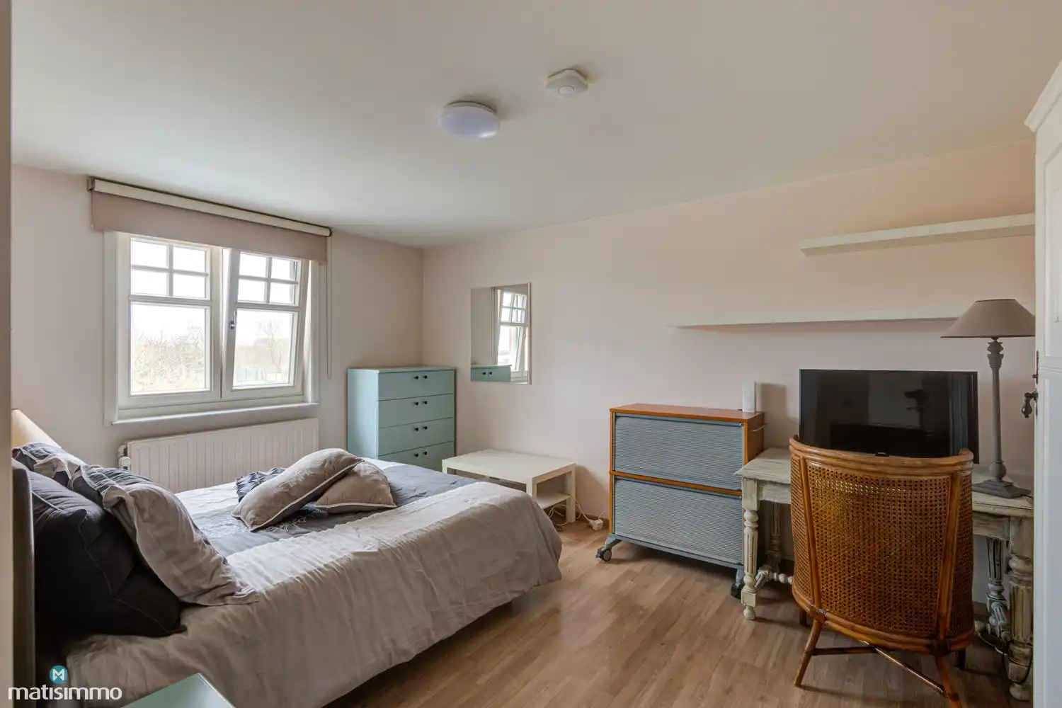 INSTAPKLARE EN ENERGIEZUINIGE WONING MET INPANDIGE GARAGE, TUINKAMER, KELDER EN RUIME TUIN TE ELST foto 24