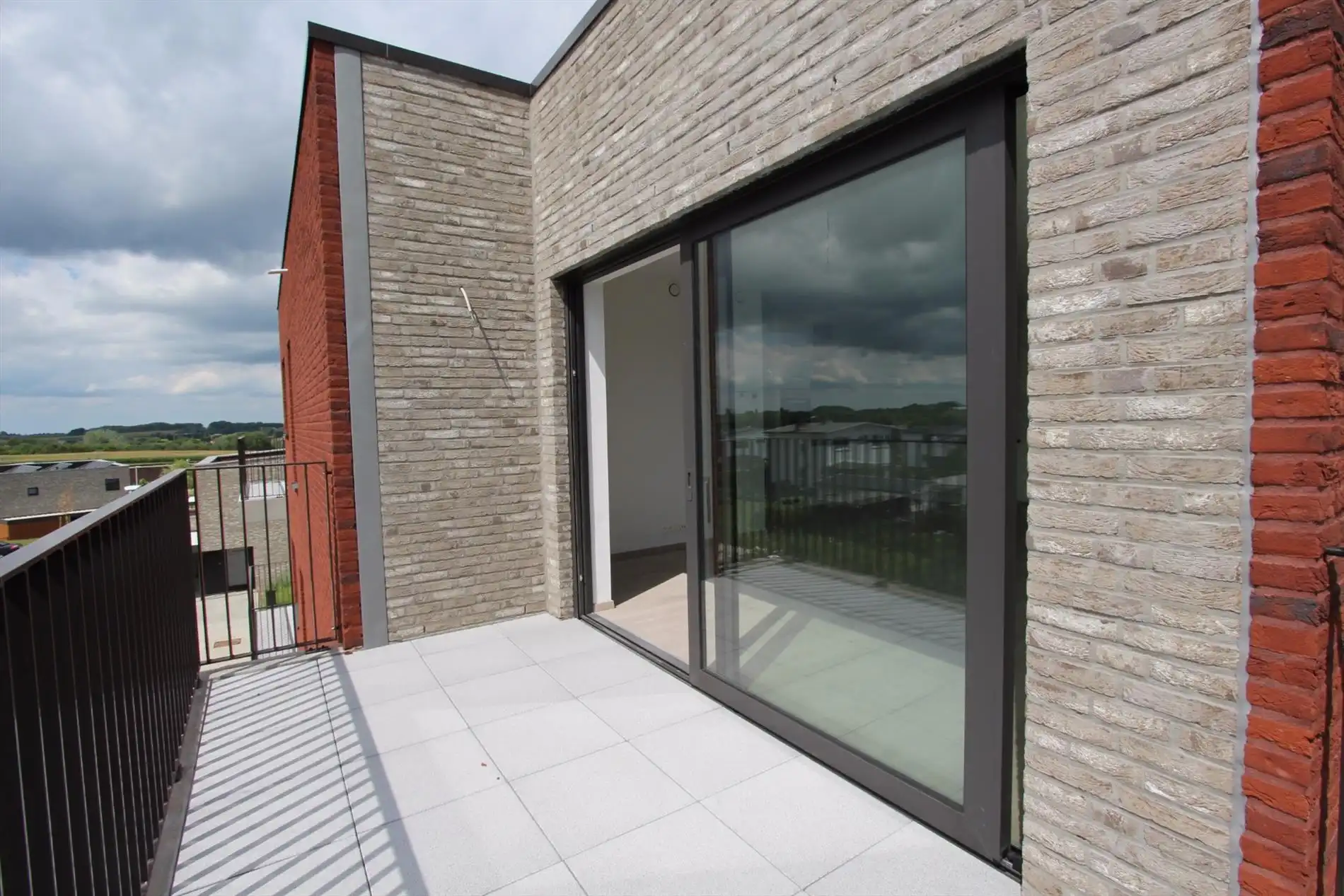 PRIMA GELEGEN APPARTEMENT MET TERRAS foto 4