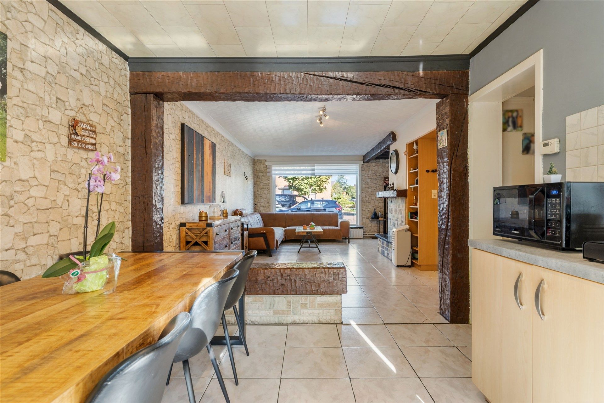 Instapklare gezinswoning met 3 slaapkamers en garage foto 6