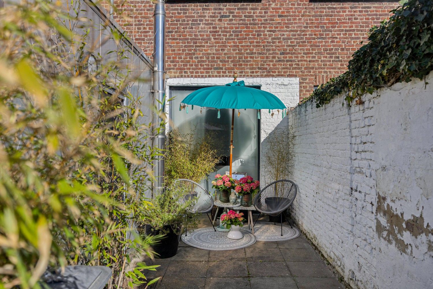 Charmante woning met industriële toets in het hart van Lanaken foto 38