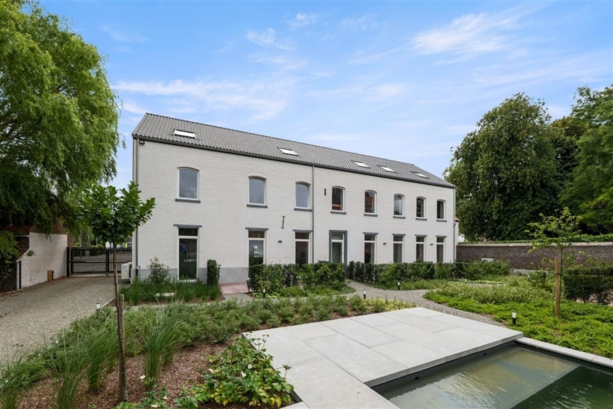 EXCLUSIEF WONEN IN EEN GERESTAUREERDE VIERKANTSHOEVE foto 12