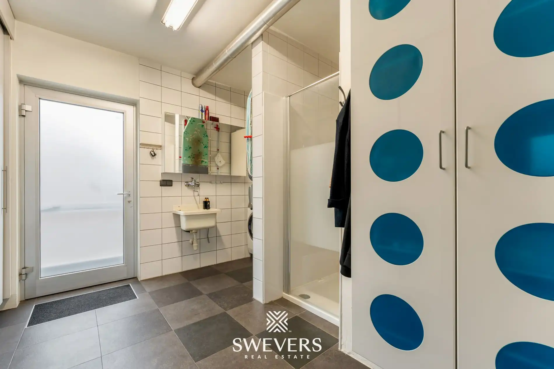 Werken, wonen en genieten in luxevilla met zwembad, poolhouse en magazijn in Koersel foto 29