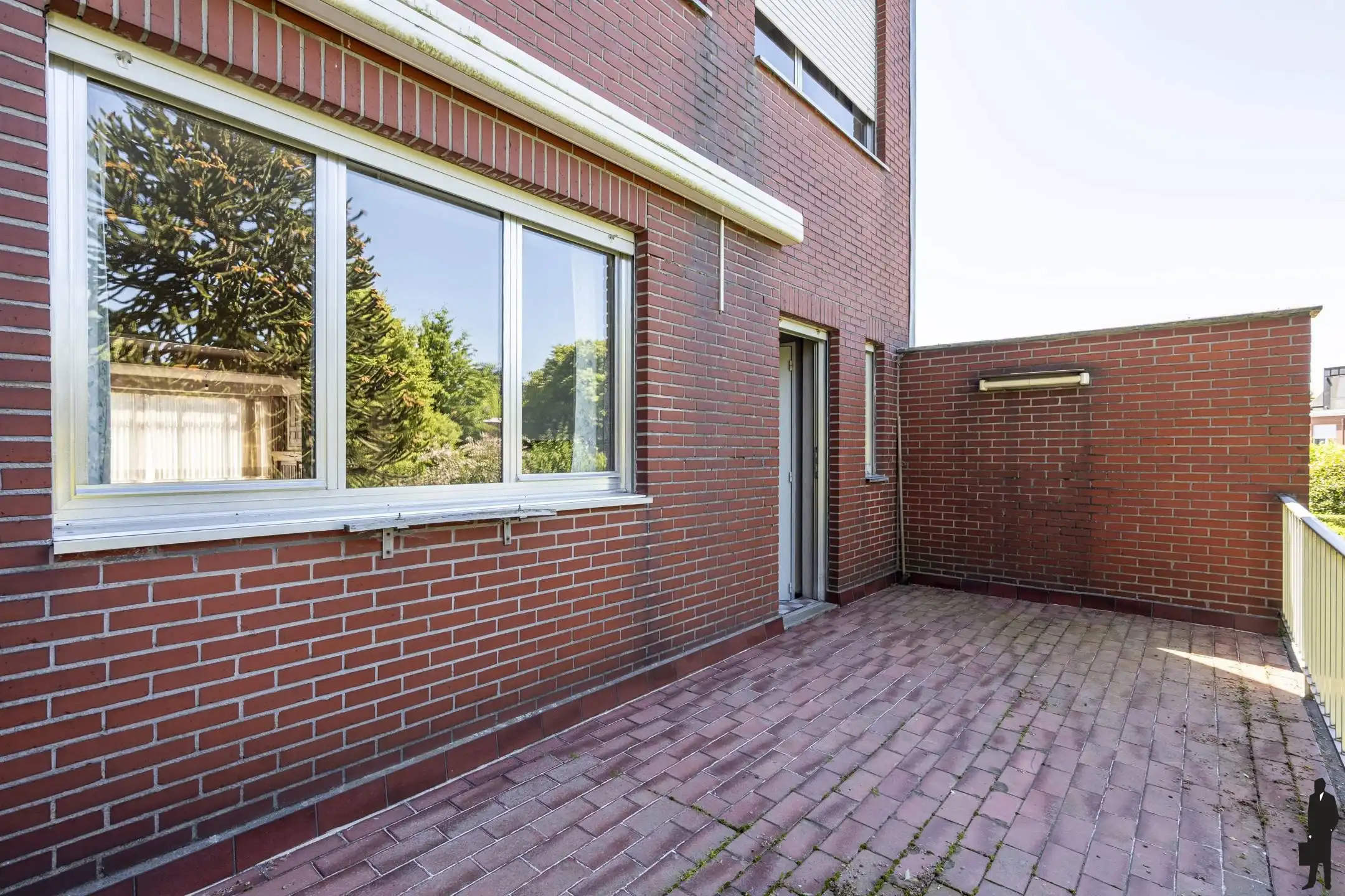 Op te frissen woning met 4 slpk en zuidwestgerichte tuin foto 13