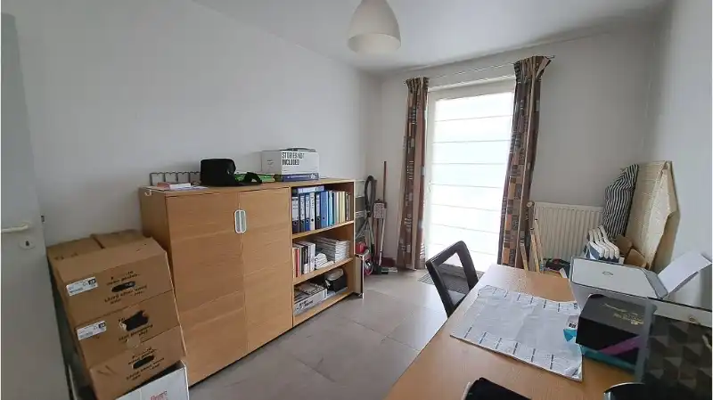 lichtrijk 2-slaapkamerappartement met TERRAS + AUTOSTANDPLAATS te huur in Torhout foto 7