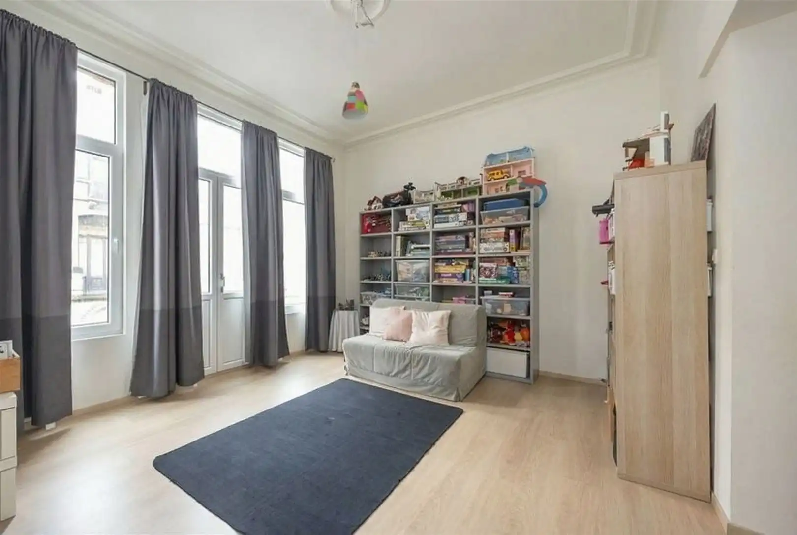 Karaktervolle herenwoning met zee aan ruimte foto 14