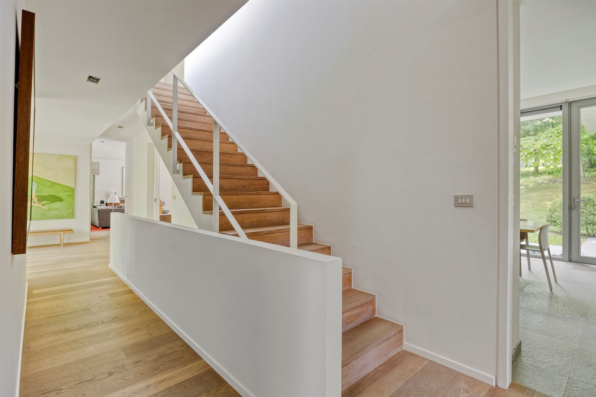 Prachtige moderne villa op ruim perceel foto 9