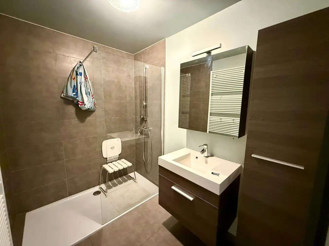 Recent, energiezuinig appartement nabij de dorpskern van Zingem! foto 5