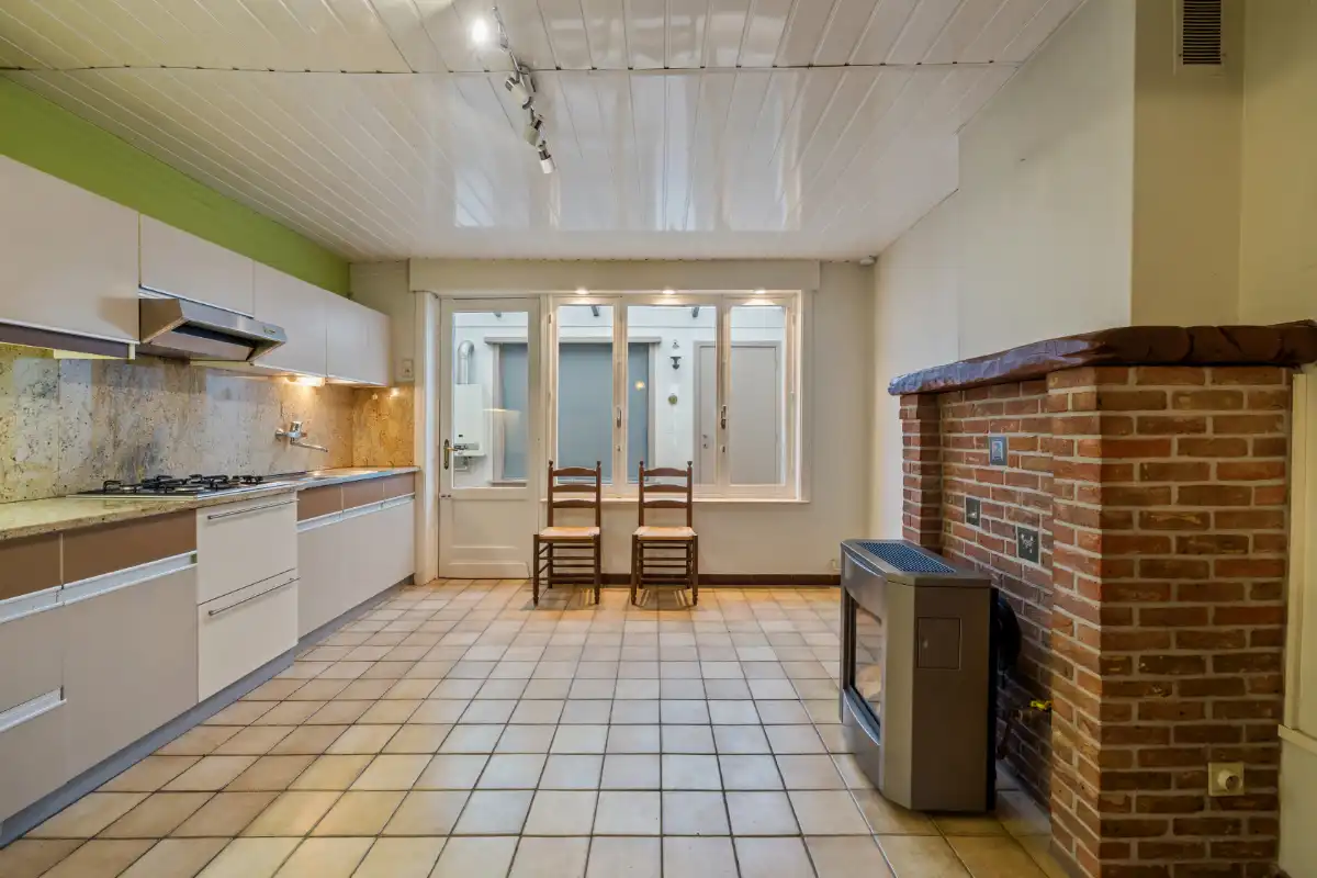 Charmante starterswoning met gezellige koer. foto 7