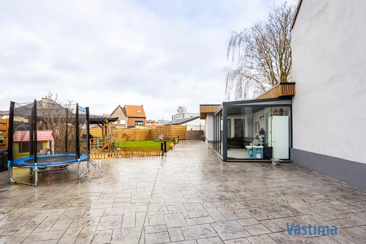 Instapklare, energiezuinige familiewoning met 4 slaapkamers, tuin en garage foto 23