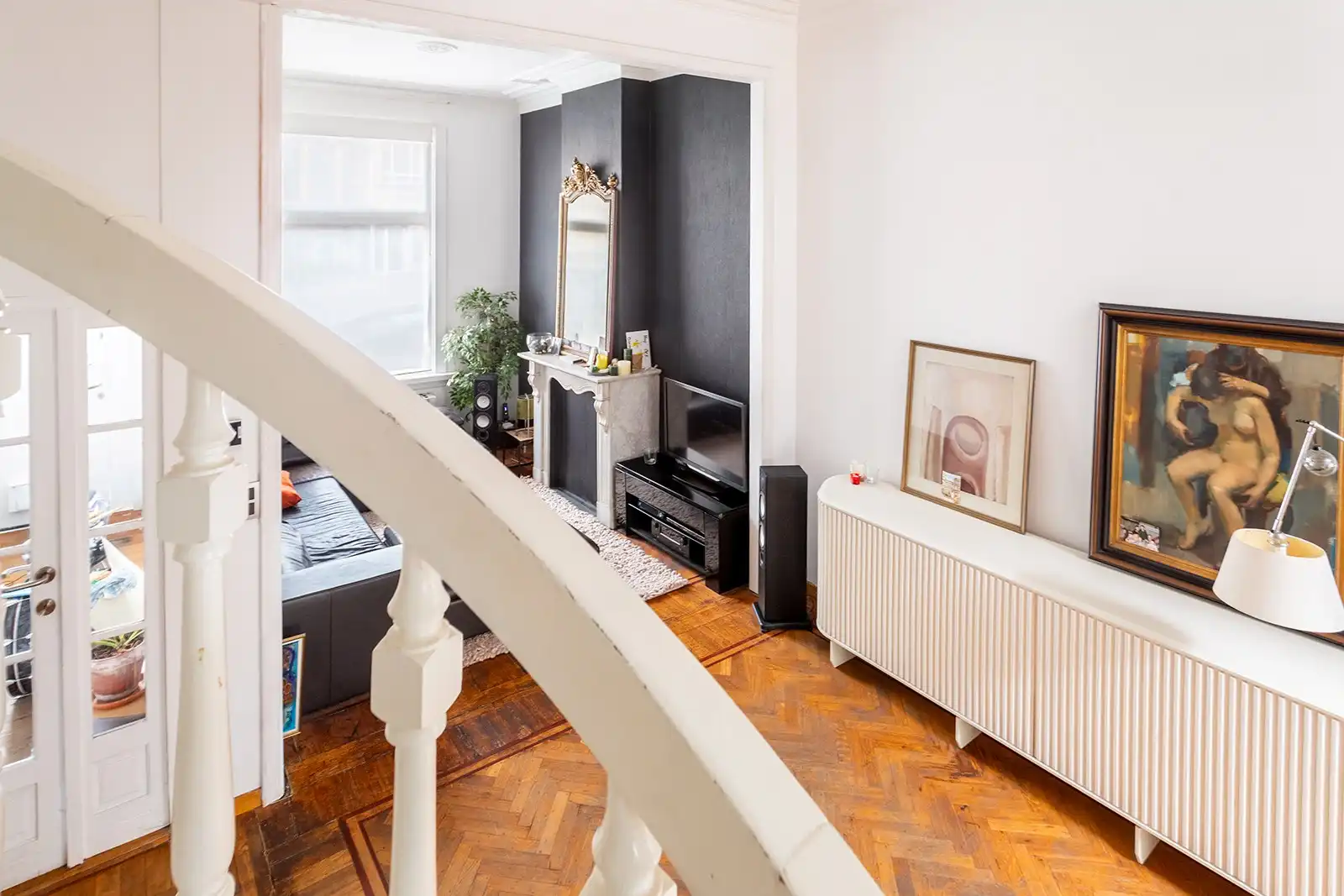 Charmante authentieke woning met 3 slaapkamers en stadstuin nabij Markgravelei foto 16