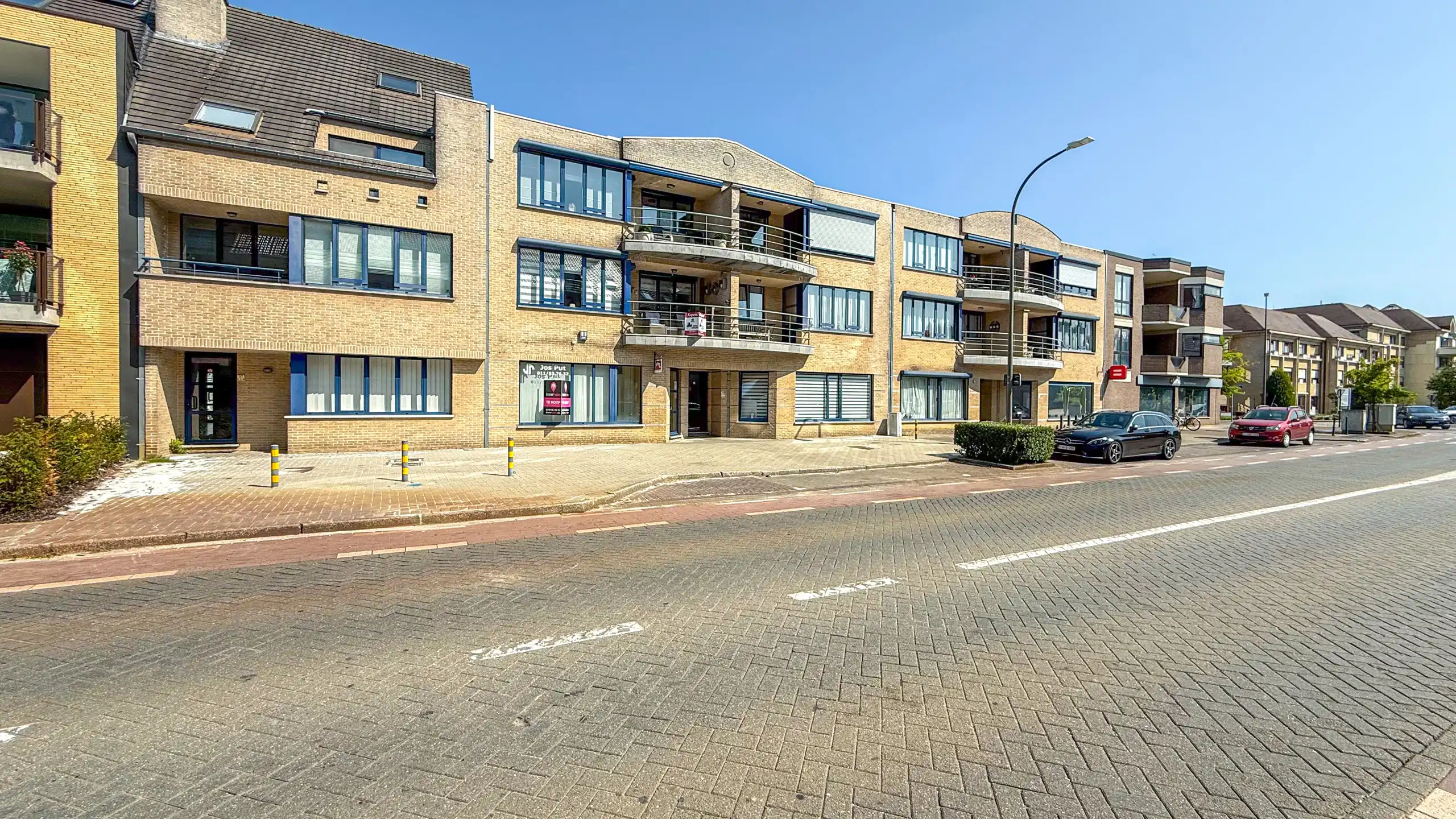 Instapklare kantoorruimte met mogelijkheden te Zolder! foto 3