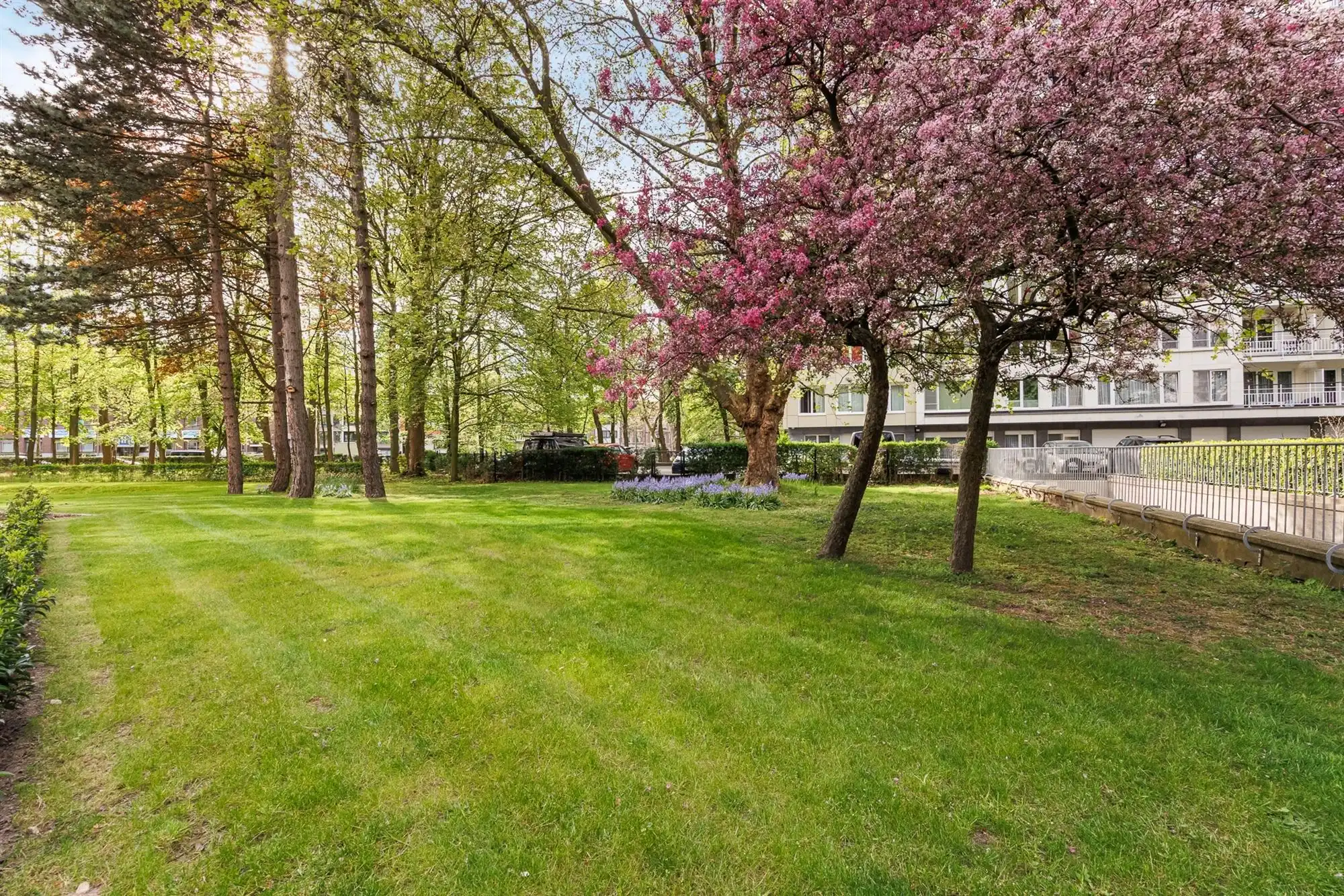 Gerenoveerd 2 Slaapkamer appartement met terras in Berchem foto 20