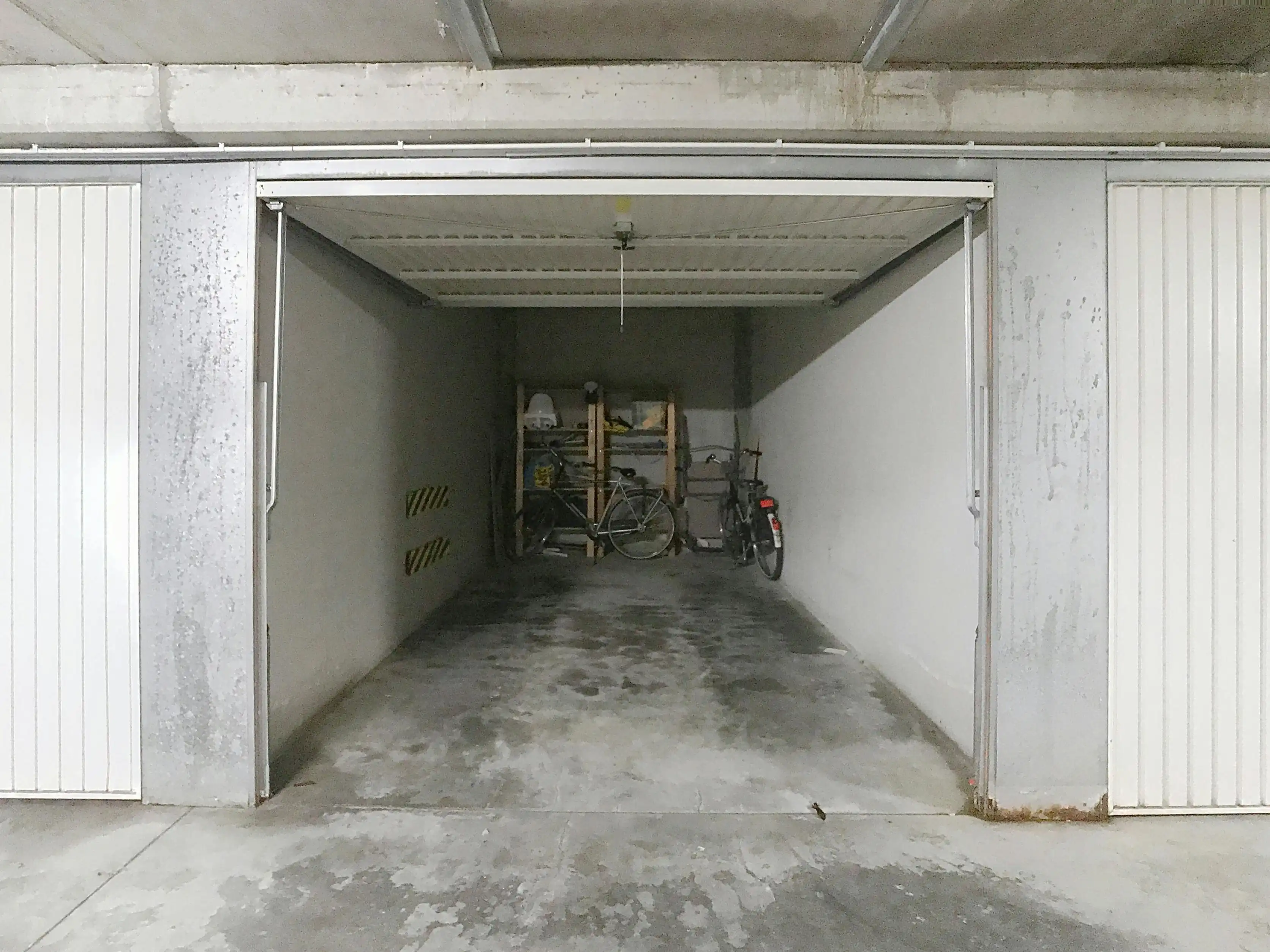 Vlot bereikbare garagebox te koop te Middelkerke! foto 3